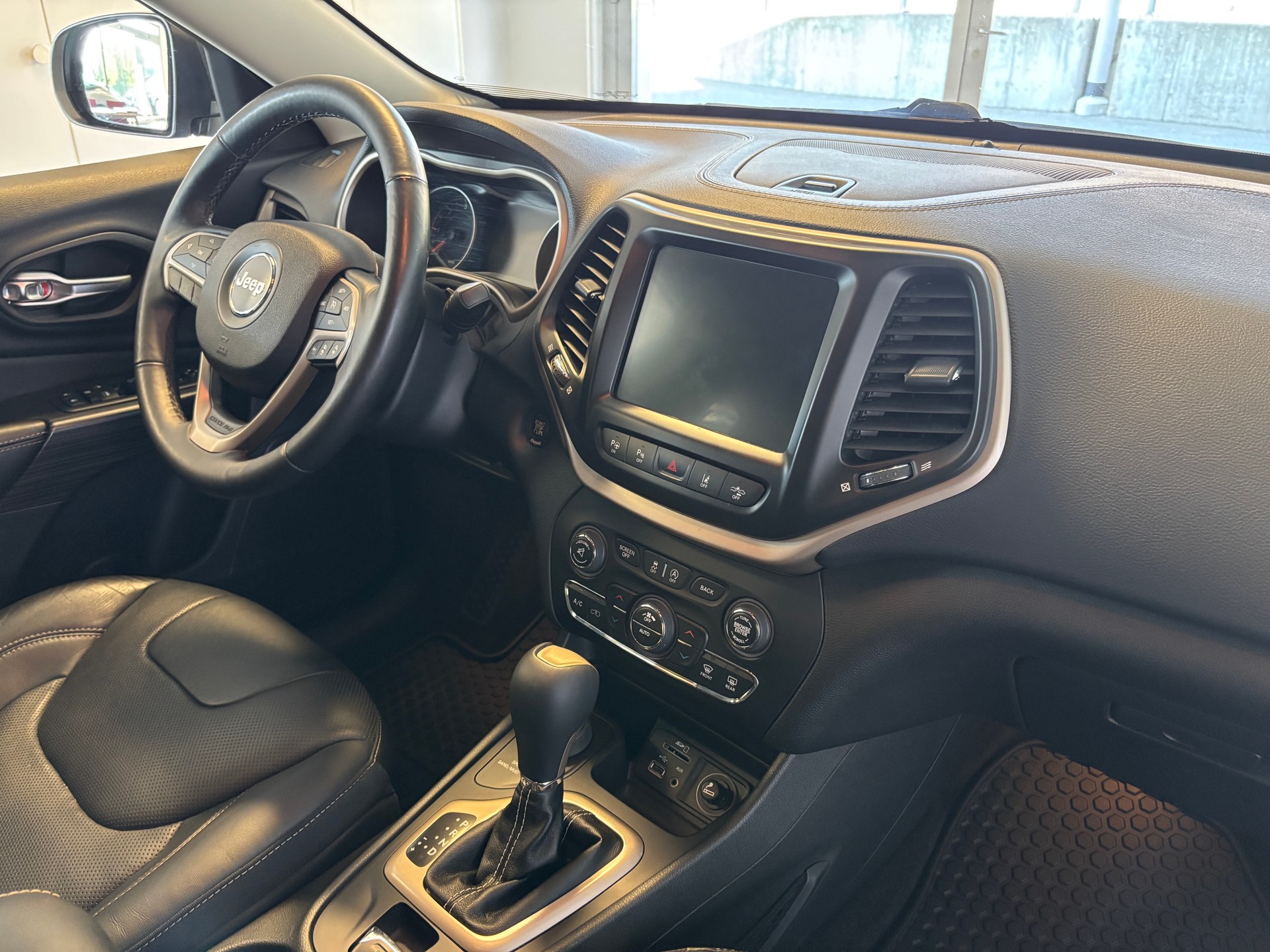 JEEP Cherokee 2.2TD Limited AWD 9ATX-image-8