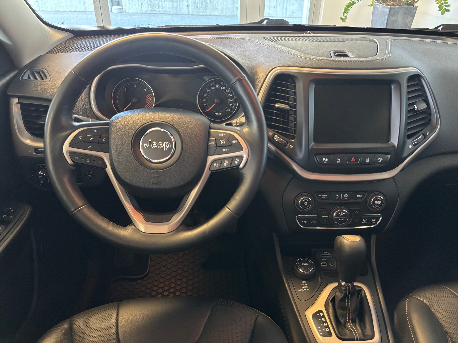 JEEP Cherokee 2.2TD Limited AWD 9ATX-image-13