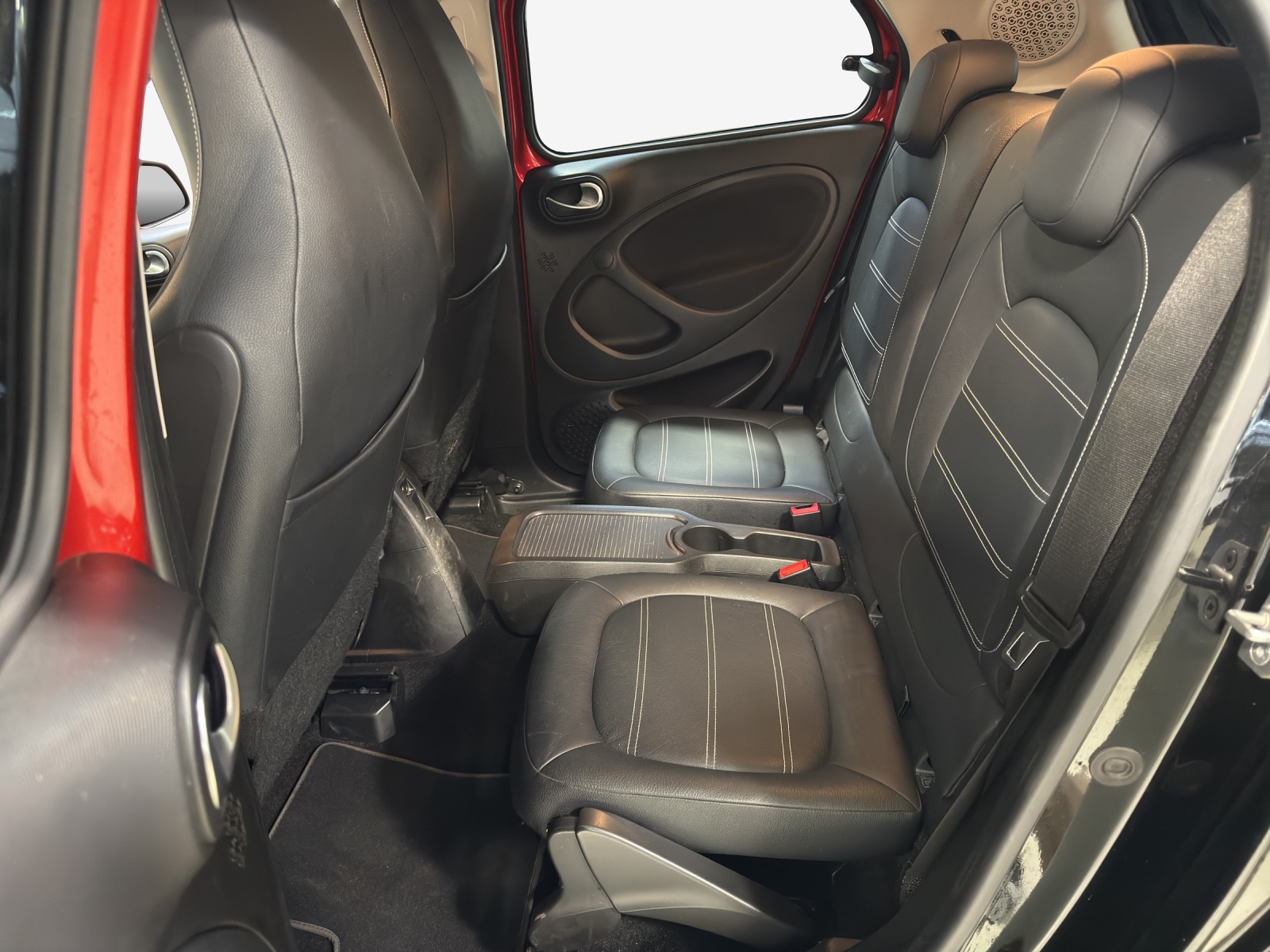 SMART forfour EQ prime-image-12