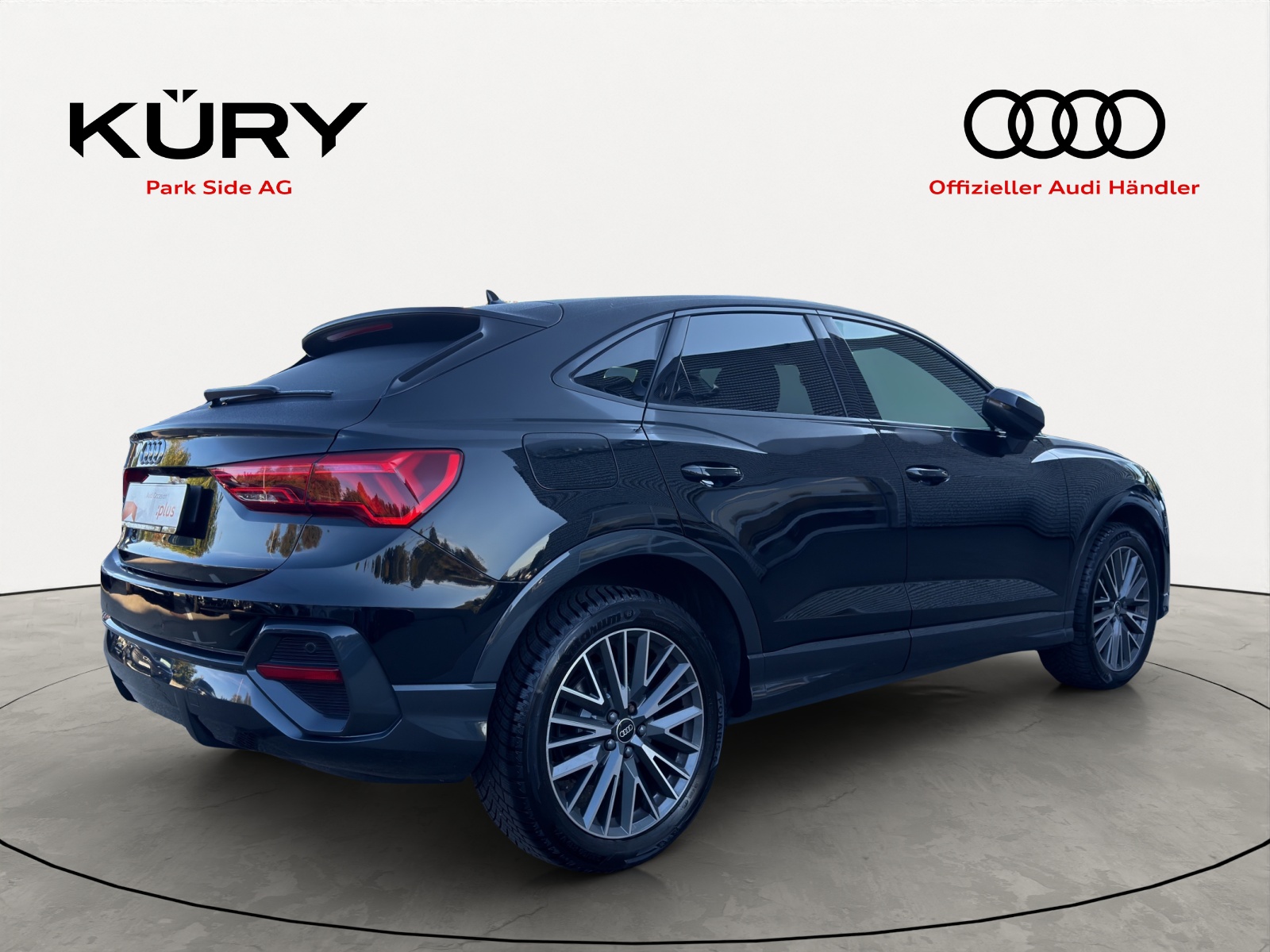 AUDI Q3 Sportback 35 TFSI Attraction 150PS-showroom-element-3