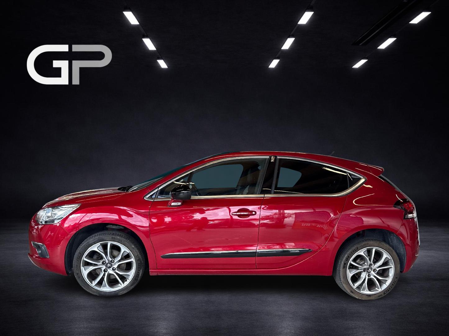 DS AUTOMOBILES 4 1.6 THP 165 Dark Top-showroom-element-1