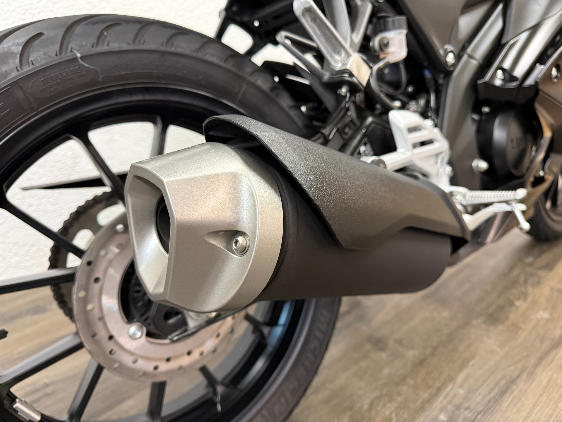 YAMAHA YZF-R 125 ABS-image-2