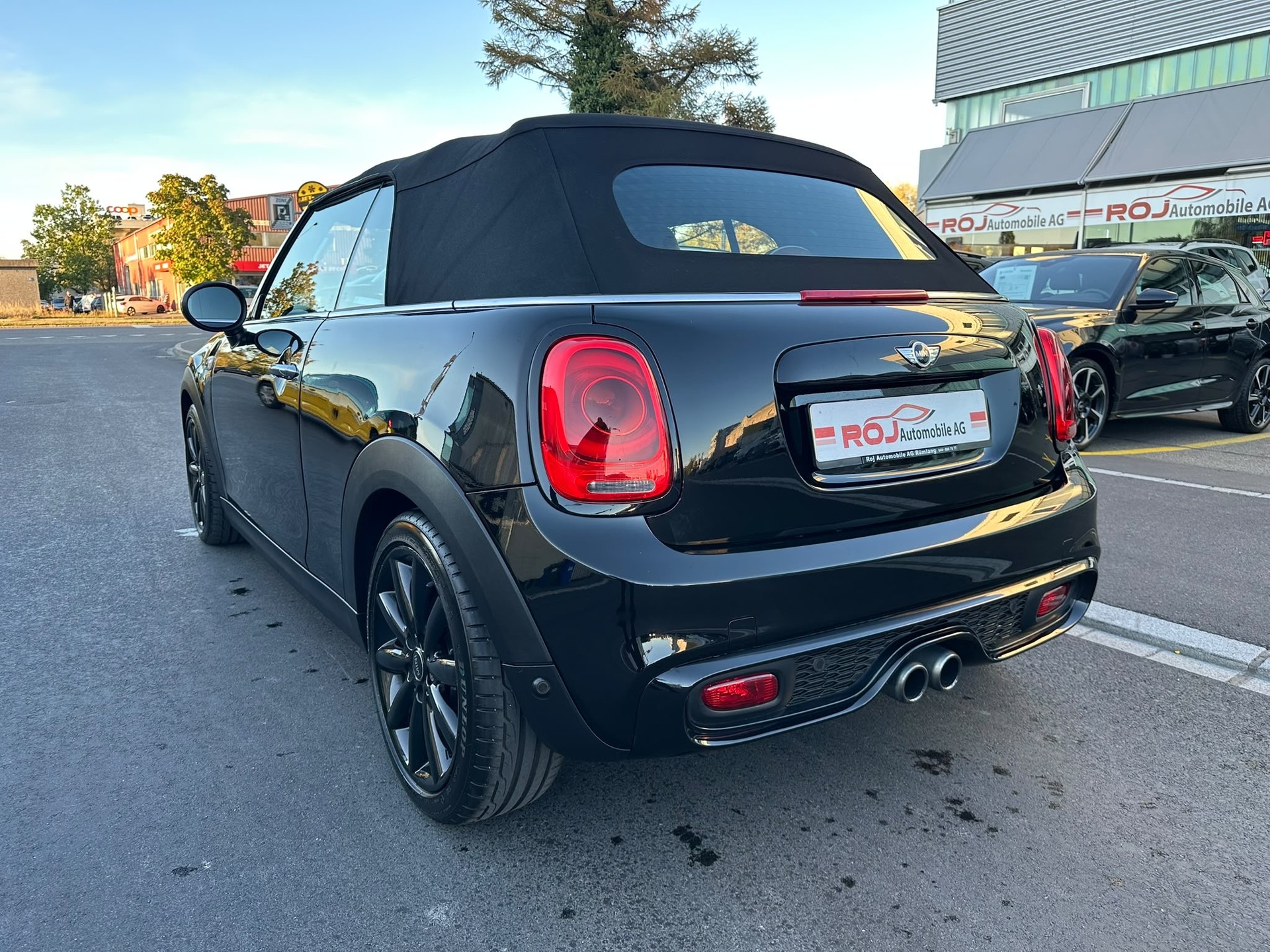 MINI Cooper S Cabriolet Steptronic-image-7