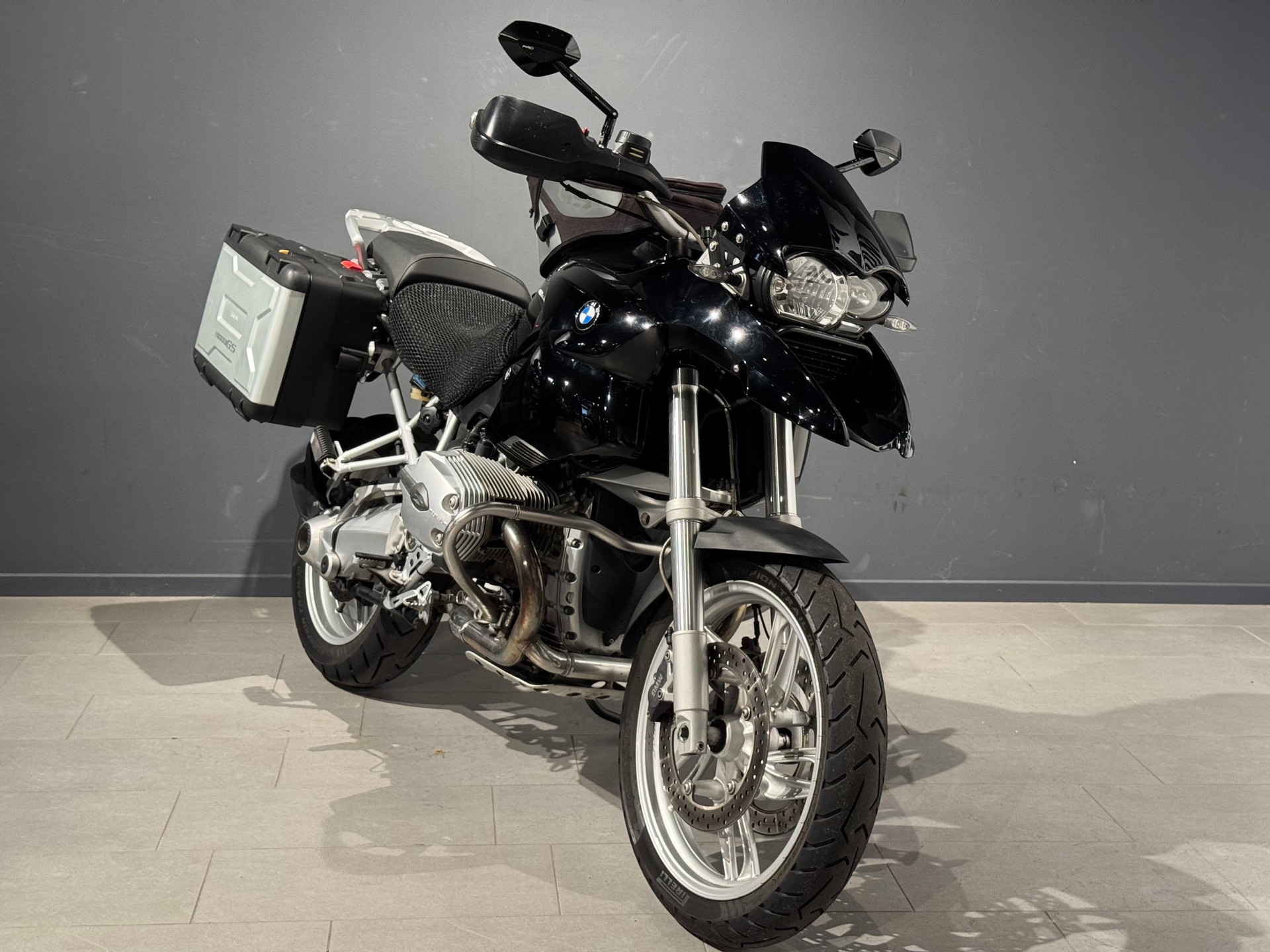 BMW R 1200 GS-image-1