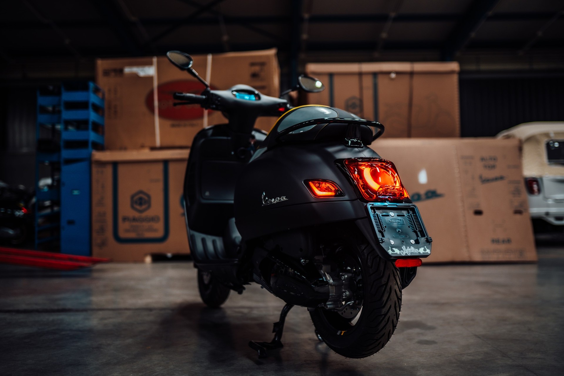 PIAGGIO Vespa GTS 300 HPE Super Tech ABS/ASR-image-12