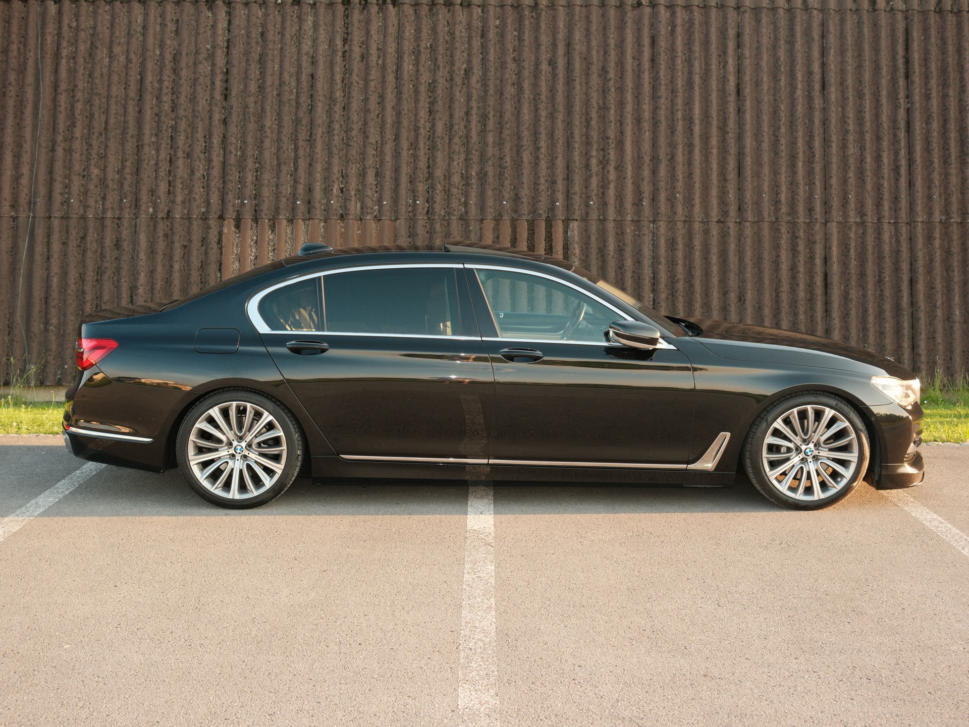 BMW 730Ld xDrive Steptronic Langversion-image-2