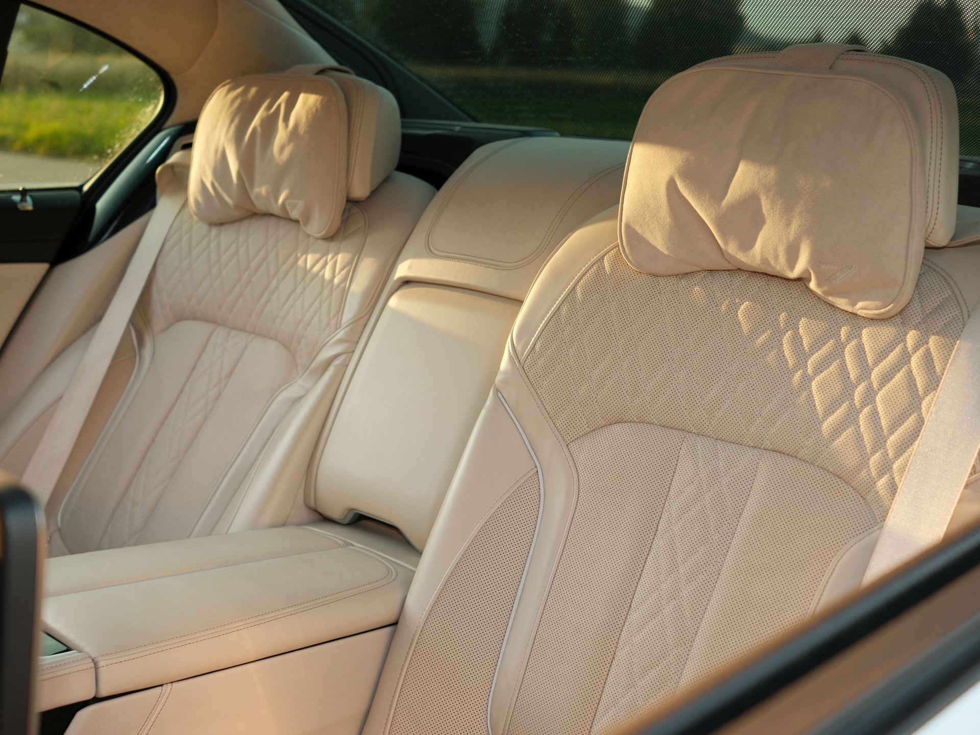 BMW 730Ld xDrive Steptronic Langversion-image-14