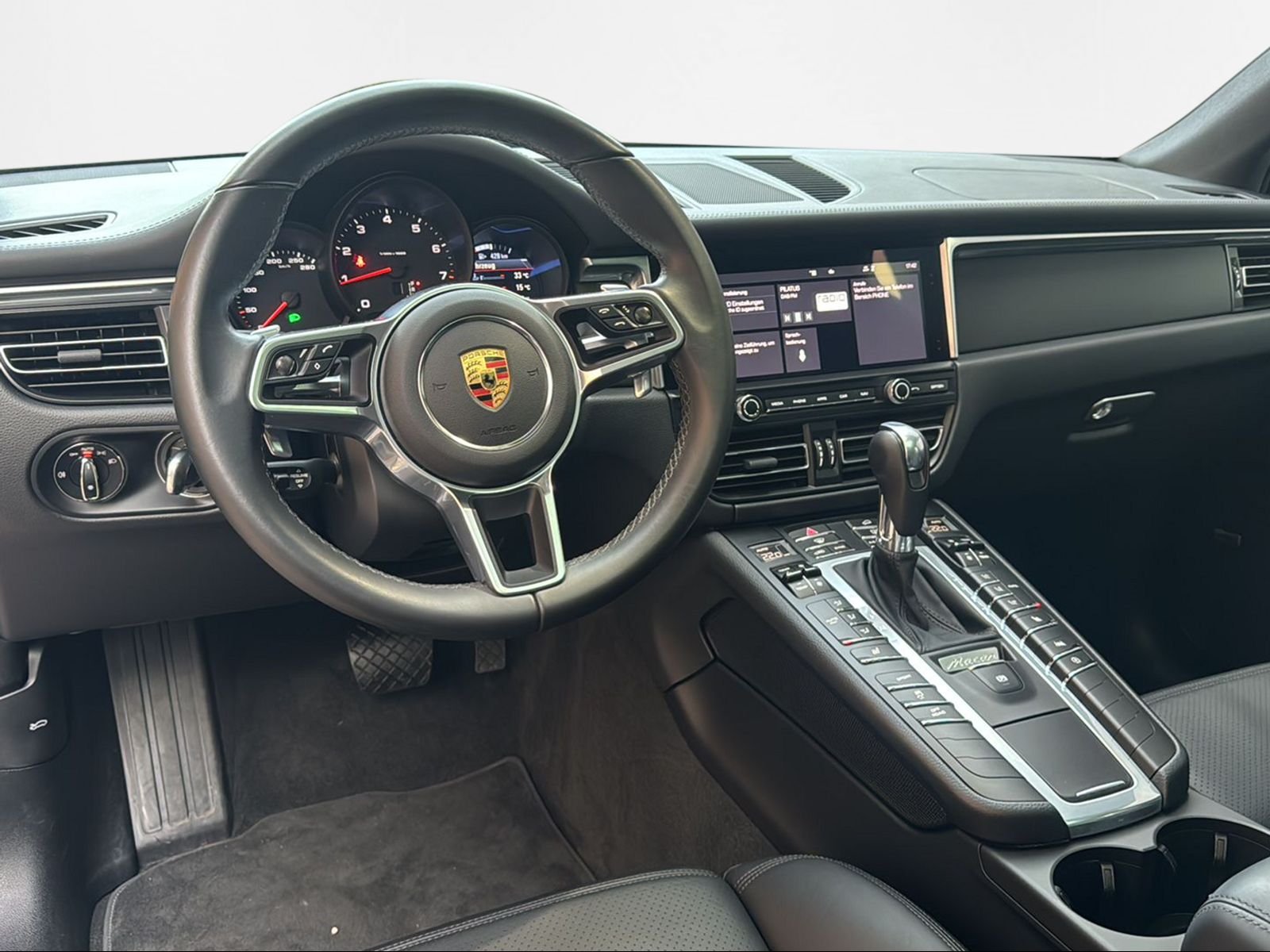 PORSCHE Macan PDK-image-5