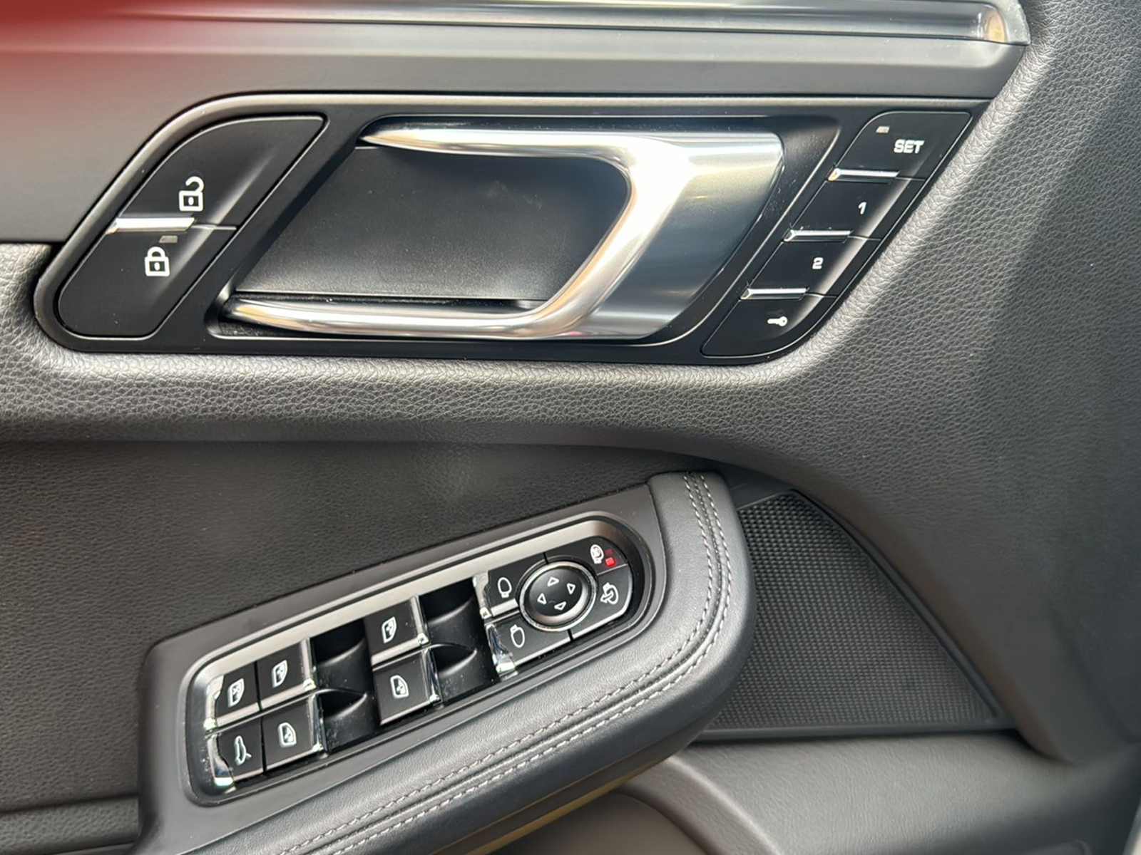 PORSCHE Macan PDK-image-8