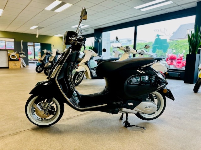 PIAGGIO Vespa 125 Primavera-image-3