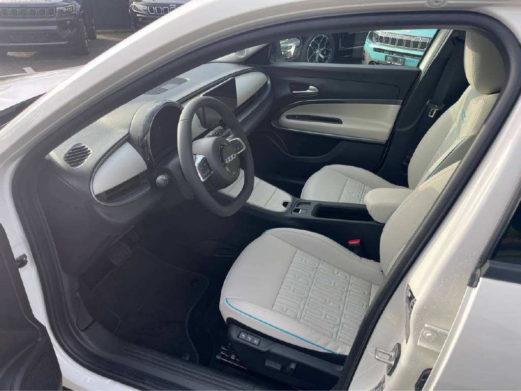 FIAT 600 1.2 Hybrid La Prima-image-4