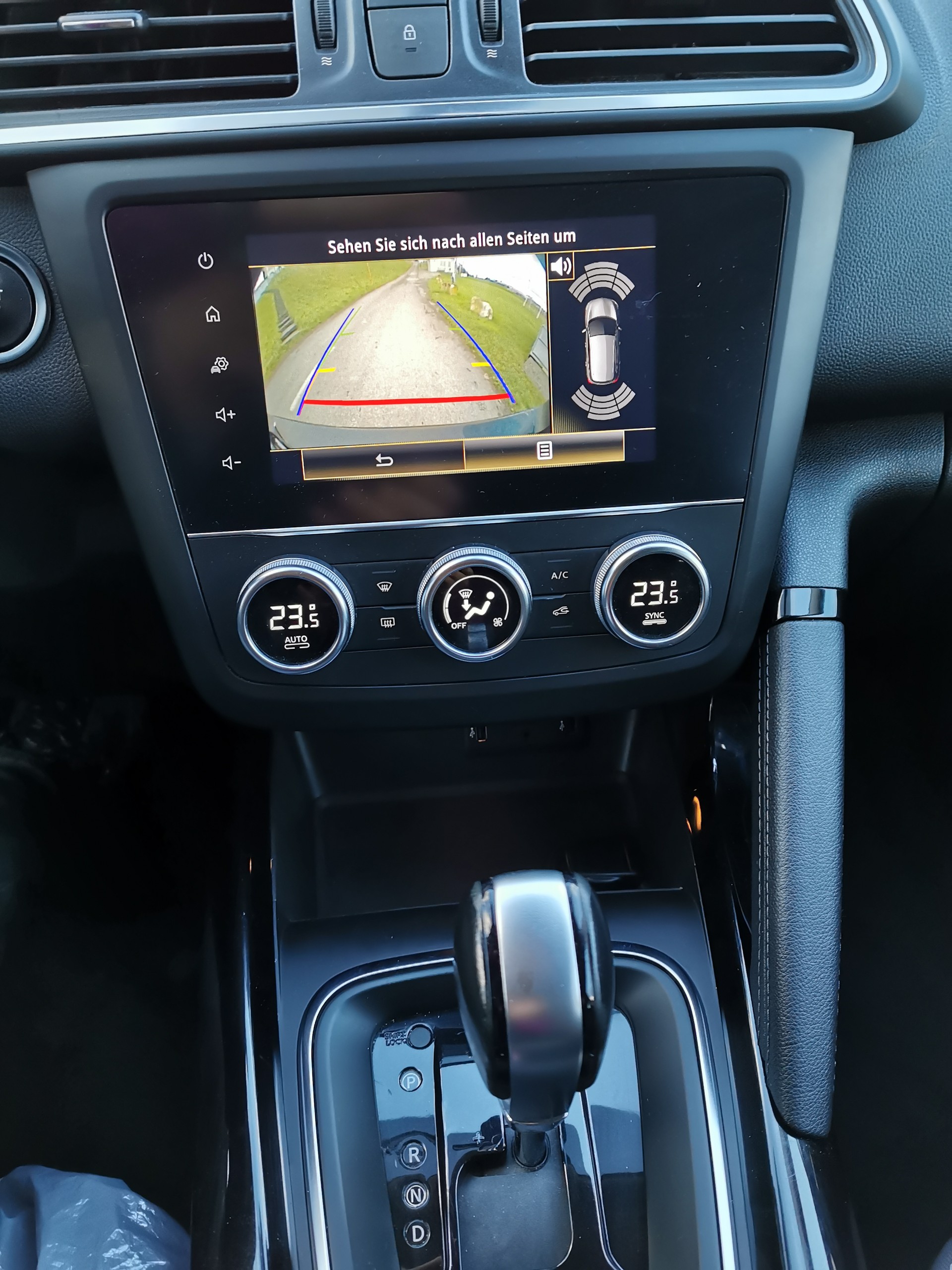 RENAULT Kadjar 1.3 16V Turbo Business EDC-image-4
