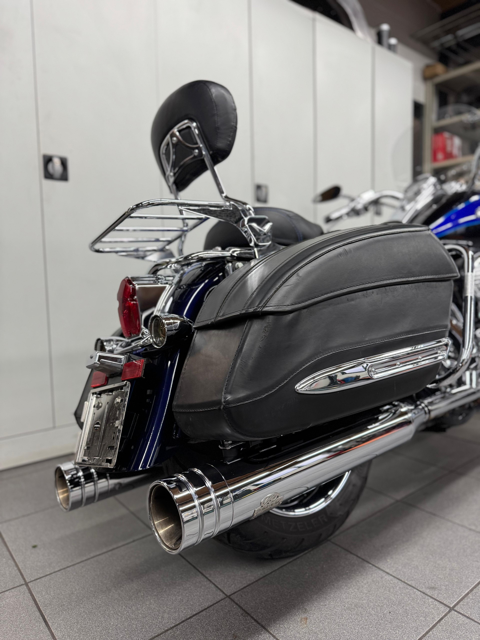 HARLEY-DAVIDSON FLHRSE4 Road King CVO Screamin Eagle ABS Anniv-image-9
