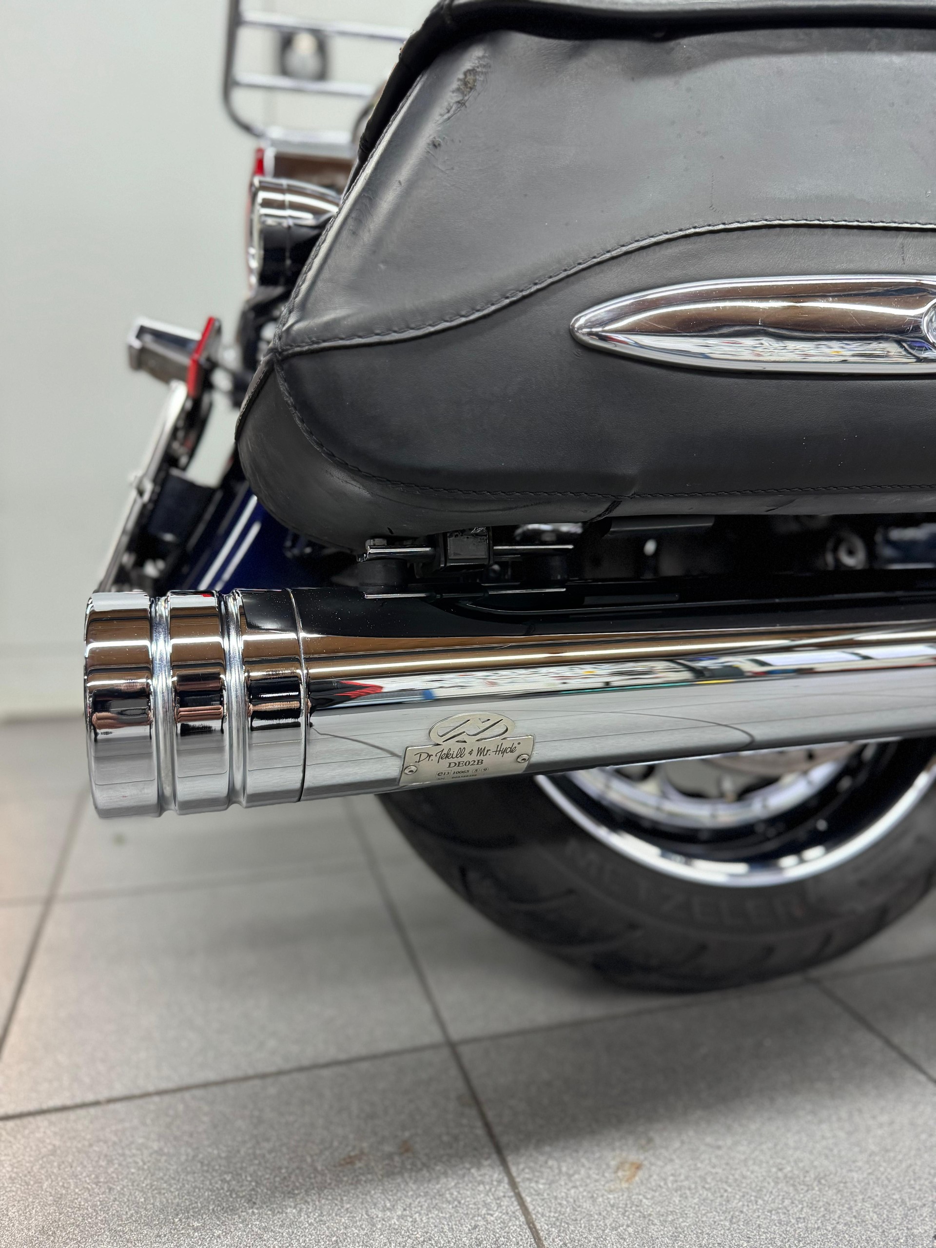 HARLEY-DAVIDSON FLHRSE4 Road King CVO Screamin Eagle ABS Anniv-image-10