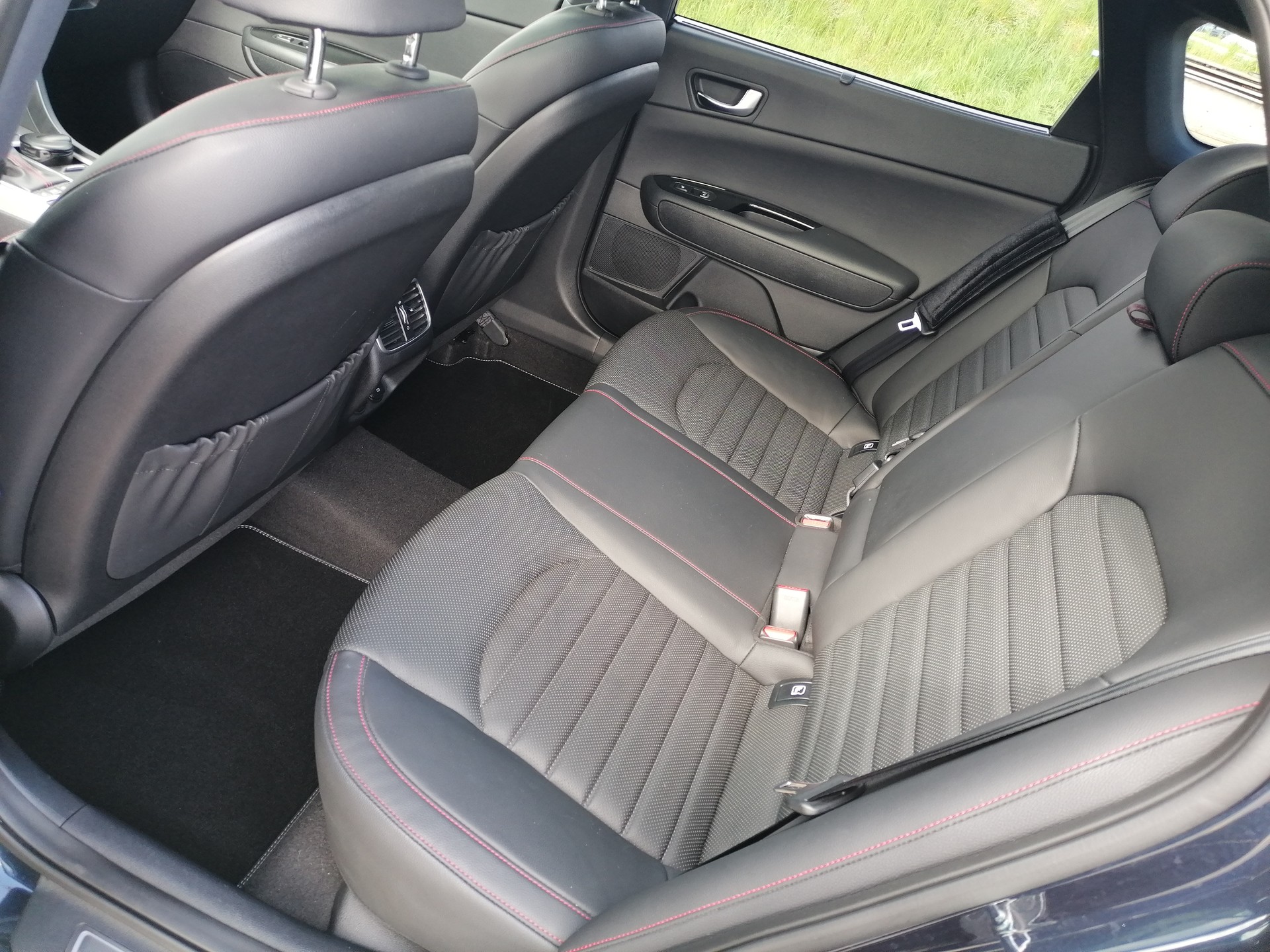 KIA 1.6 T-GDI 132 KW , SW, GT-LINE, Scheckheft gepflegt, Werksgarantie bis 09.2026-image-5