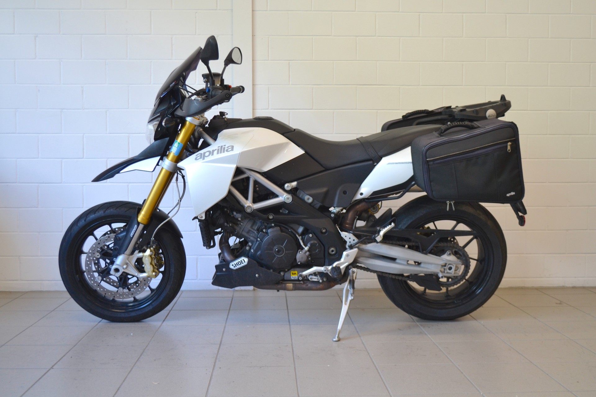 APRILIA Dorsoduro 1200 ABS/TC-image-2