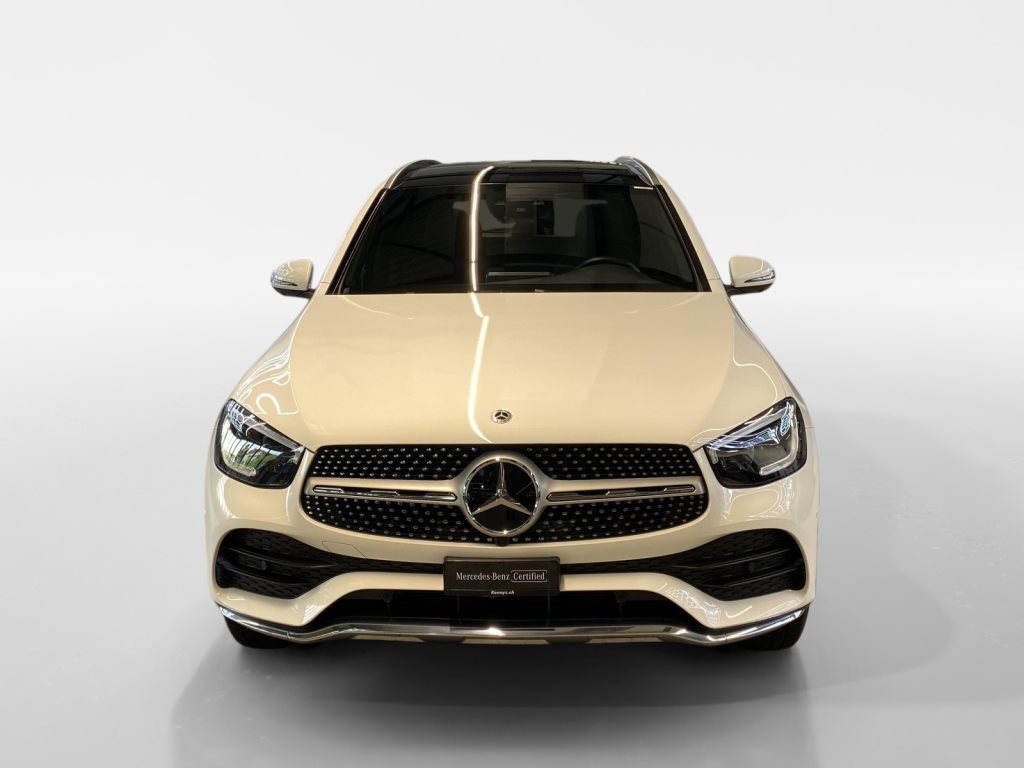 MERCEDES-BENZ GLC 300 e AMG Line 4MATIC-showroom-element-1