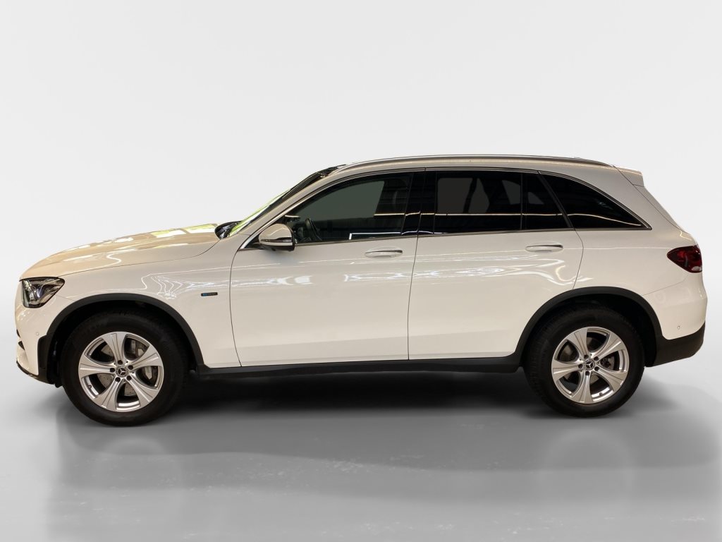 MERCEDES-BENZ GLC 300 e AMG Line 4MATIC-showroom-element-2