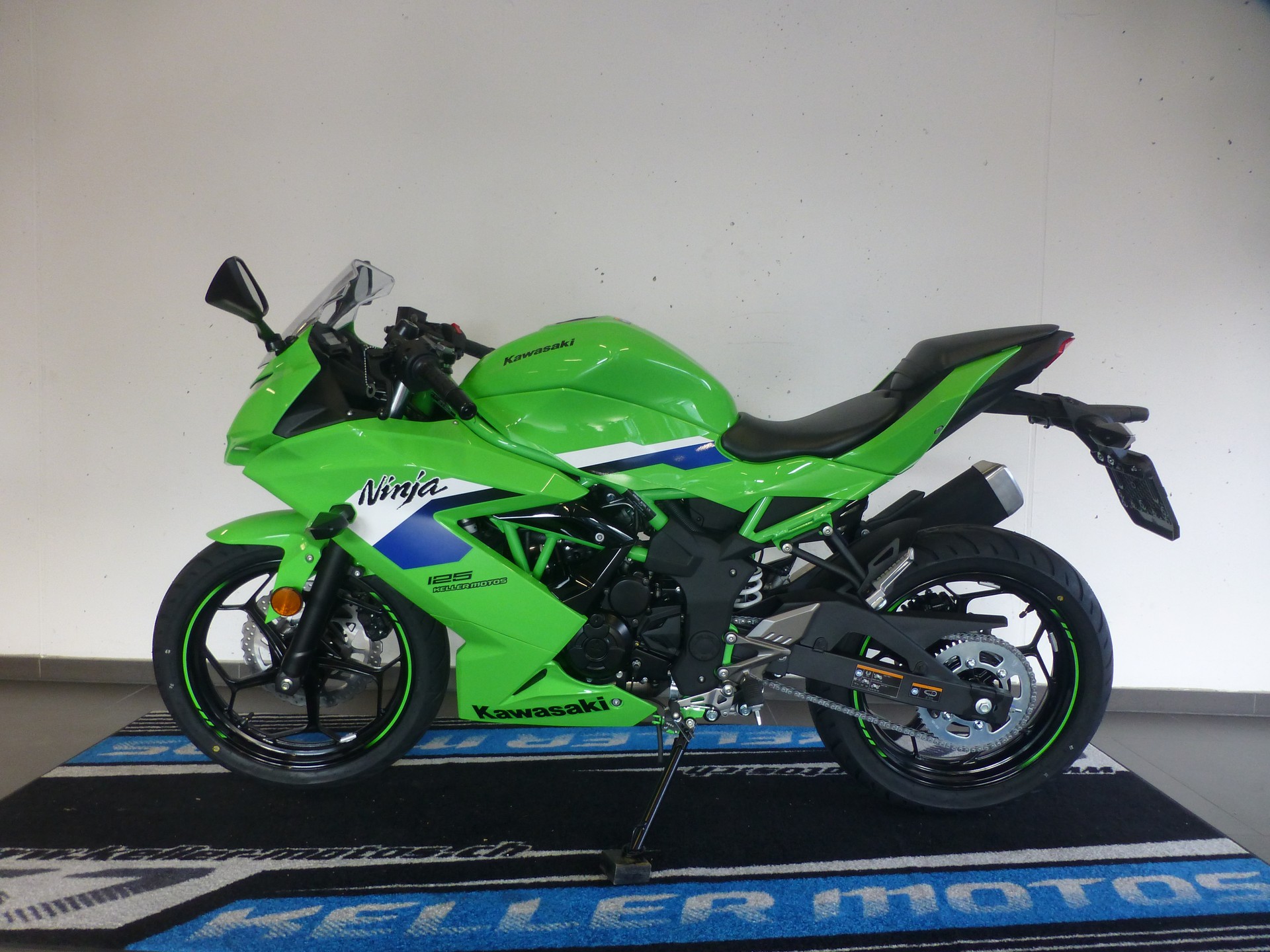 KAWASAKI Ninja 125 MY 2026-image-1