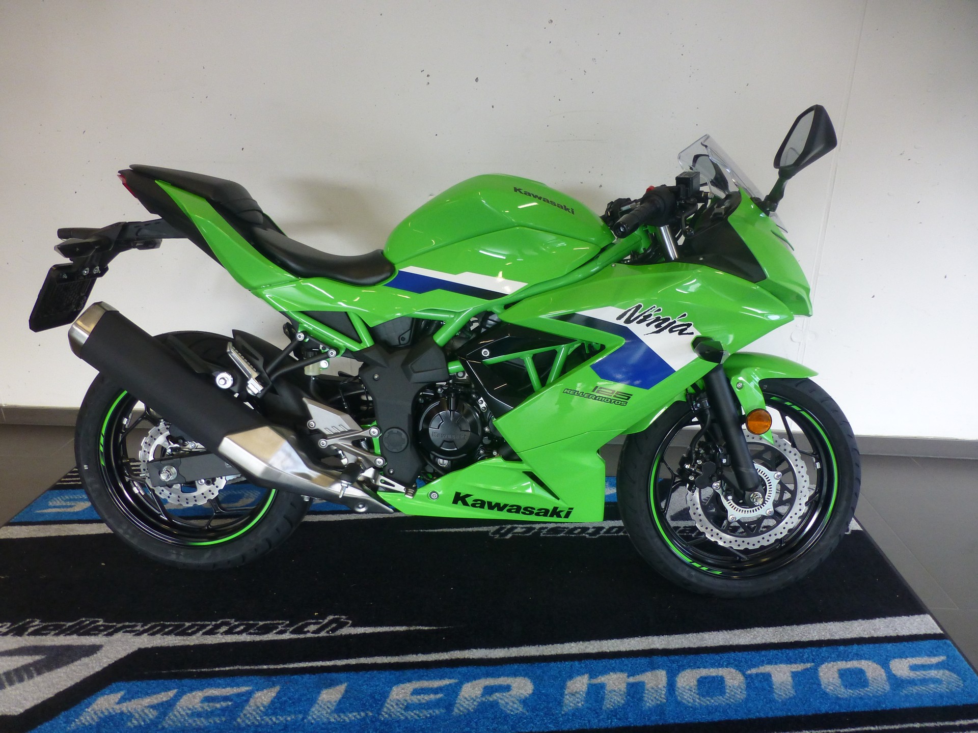 KAWASAKI Ninja 125 MY 2026-image-0