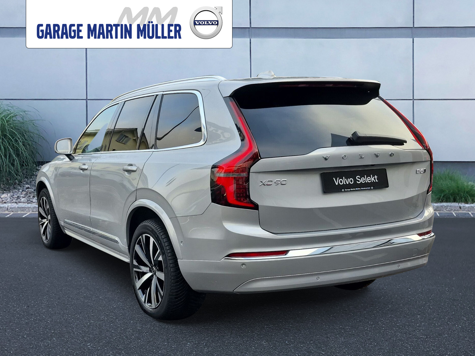VOLVO XC90 2.0 B5 MH Plus Bright 7 P. AWD-showroom-element-2