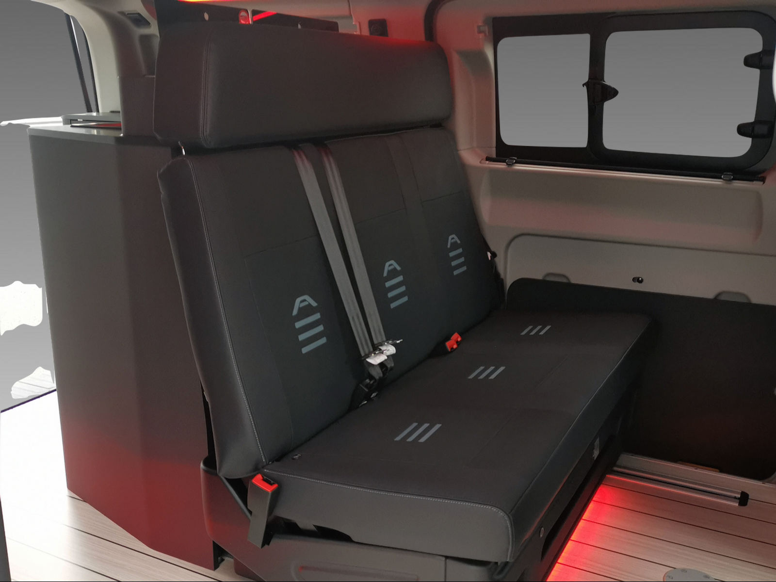 FORD Transit C Nugget 320 L1 2.0 EcoBlue 170 Active-image-7