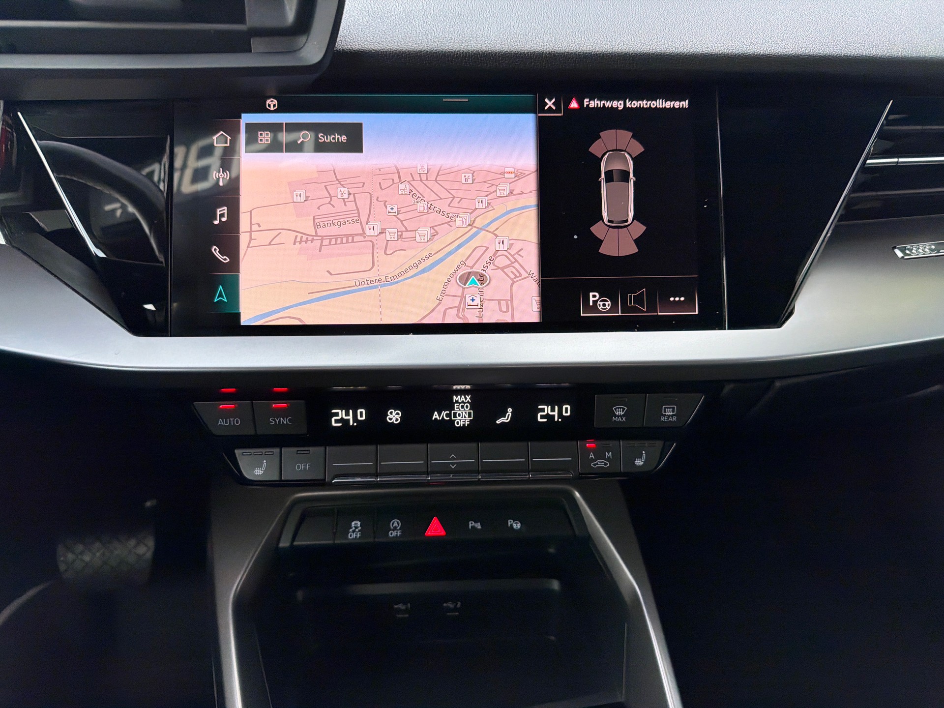 AUDI A3 Sportback 30 TFSI S line S-tronic-image-10