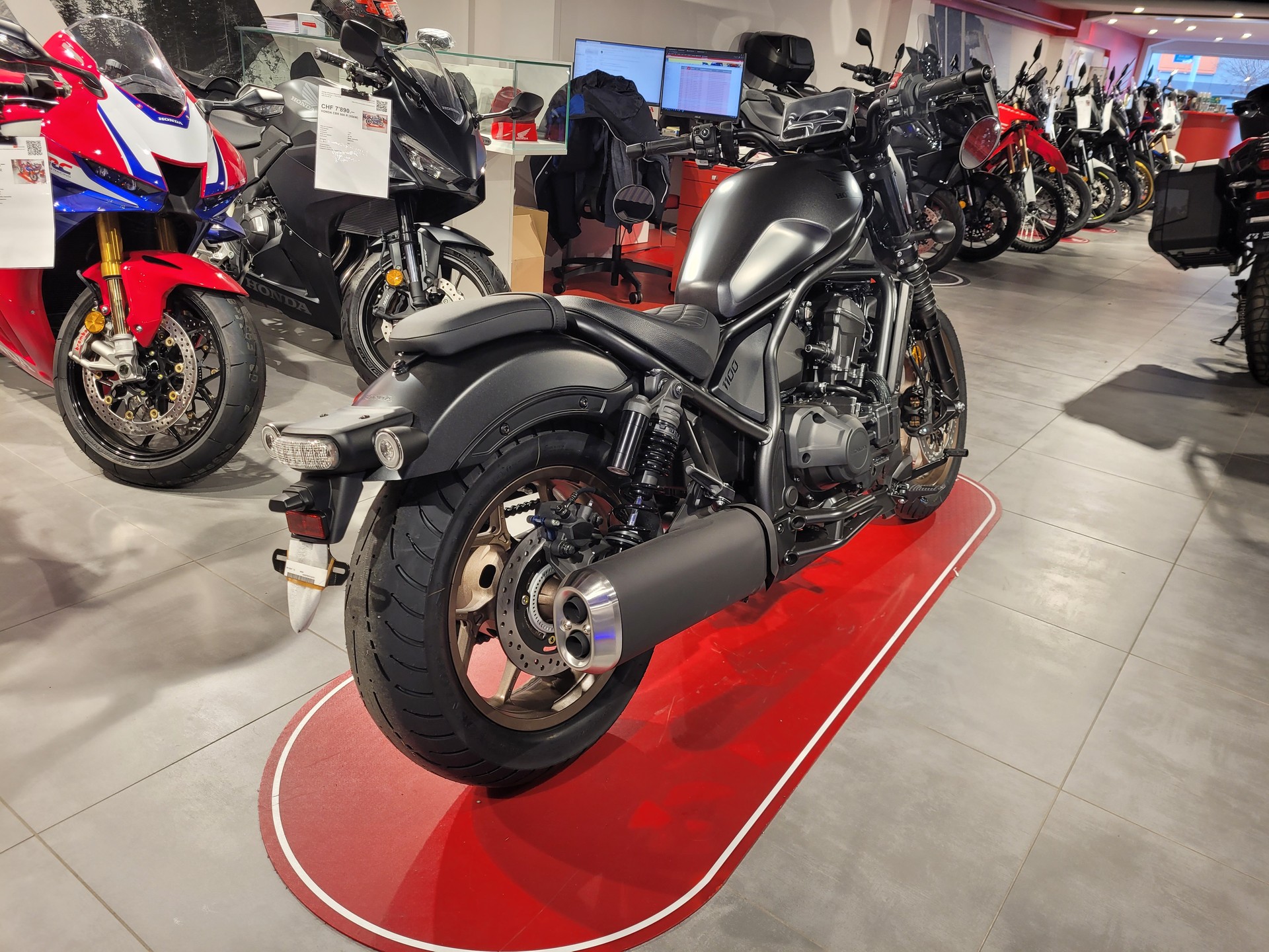 HONDA CMX 1100 Rebel Special Edition DCT-image-2
