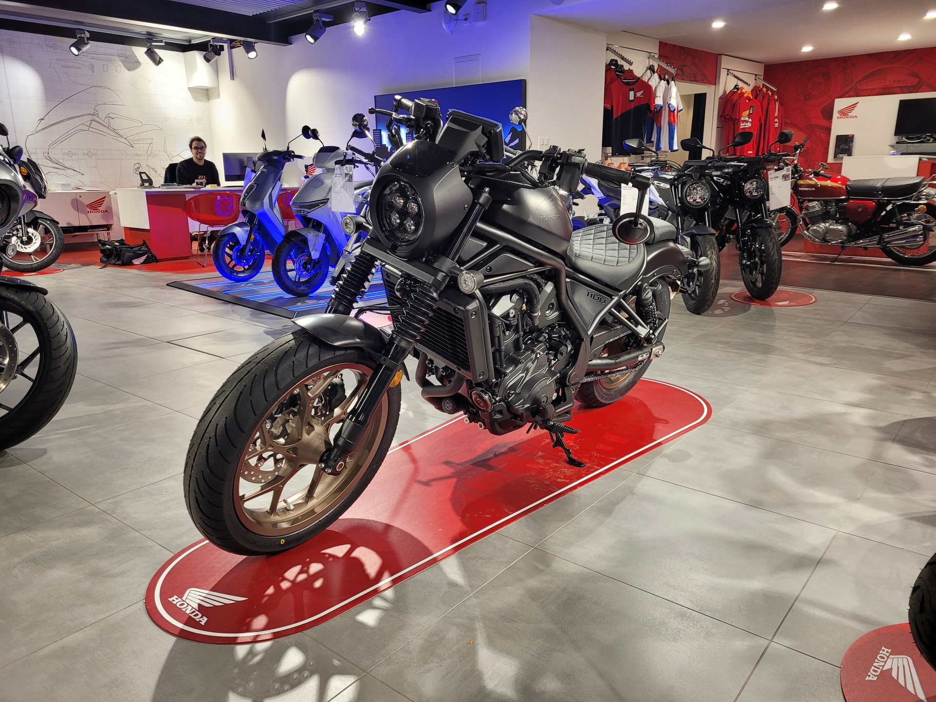 HONDA CMX 1100 Rebel Special Edition DCT-image-4
