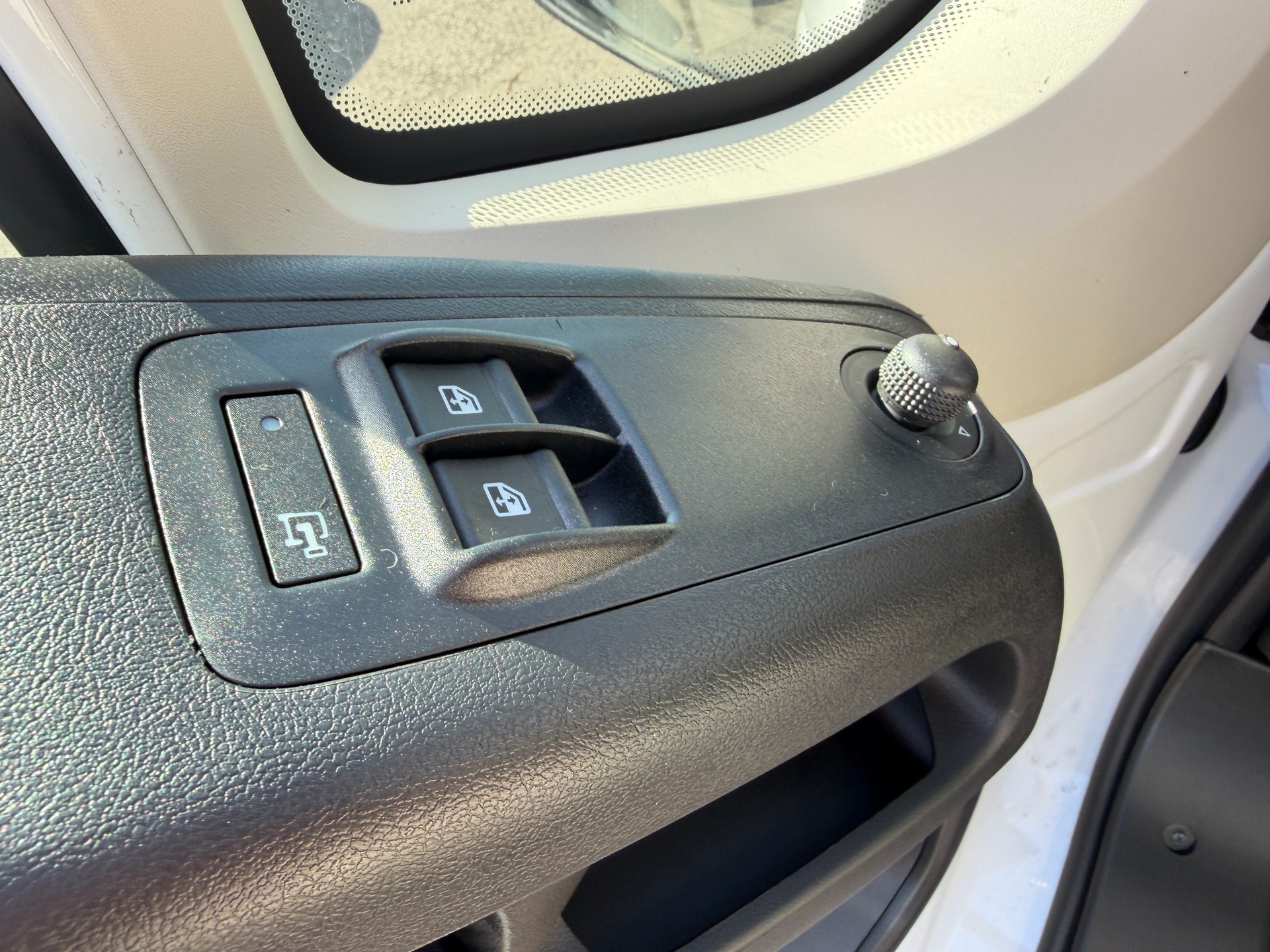FIAT Ducato Maxi 35 L3H2 HEAVY 180 PS 270°, Holzboden, AHK3T,verst.Feder Kamera Finanzierung OHNE Zins möglich!! Alle Grössen verfügb-image-17