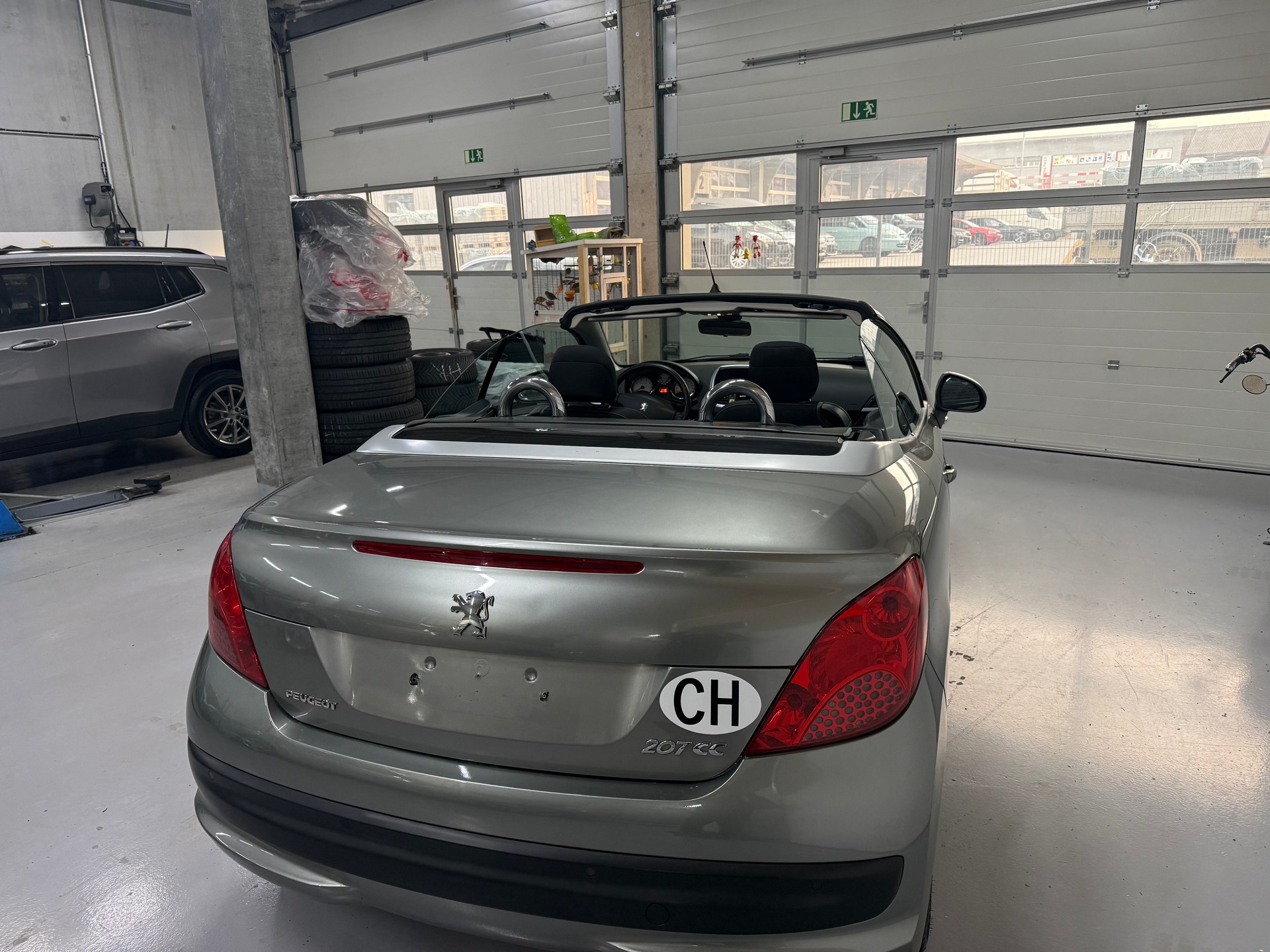 PEUGEOT 207 CC 1.6 16V Turbo Sport-image-3