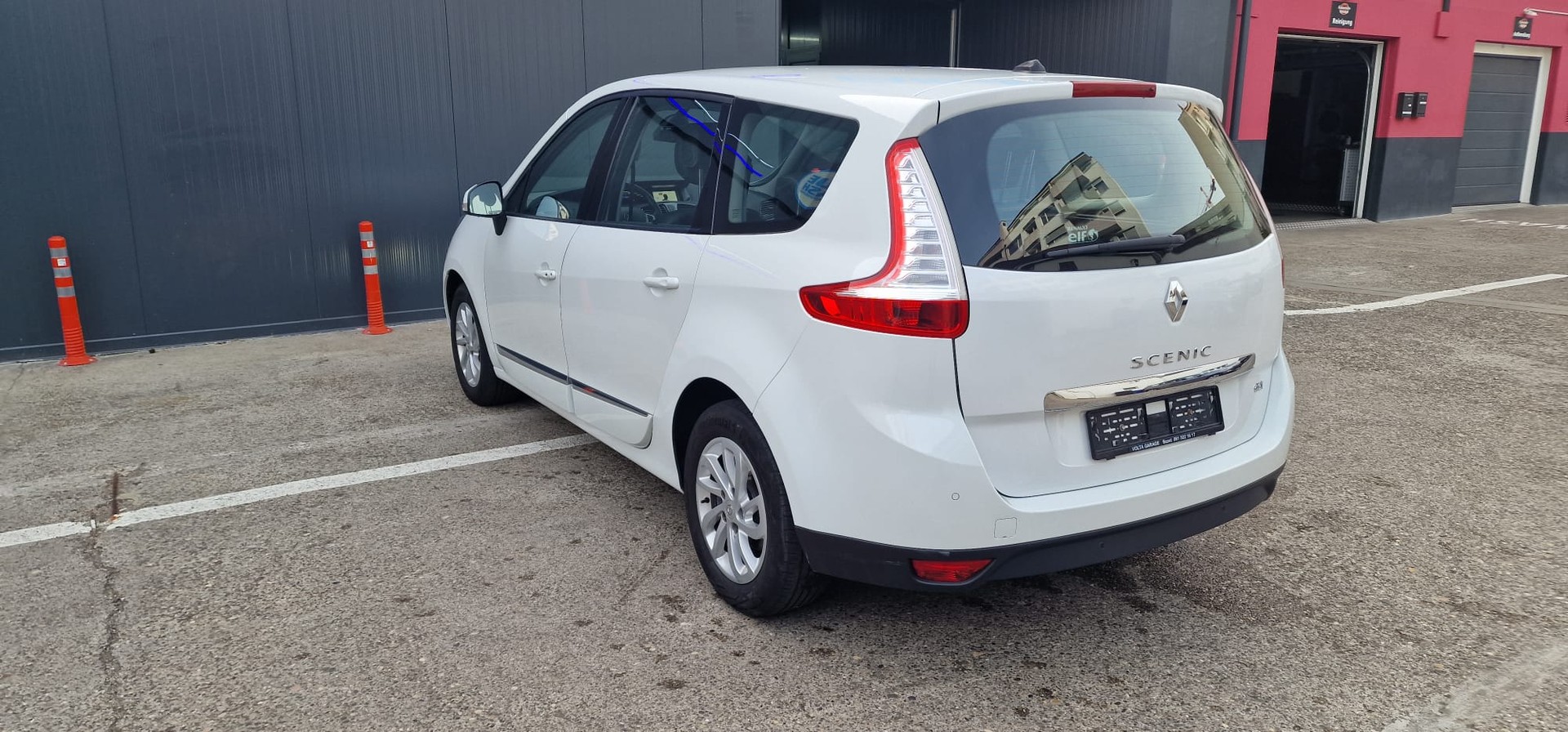 RENAULT Grand Scénic 1.5 dCi Expression EDC-image-5