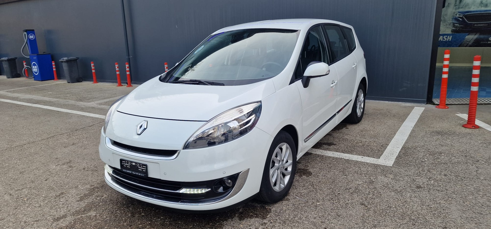 RENAULT Grand Scénic 1.5 dCi Expression EDC-showroom-element-1