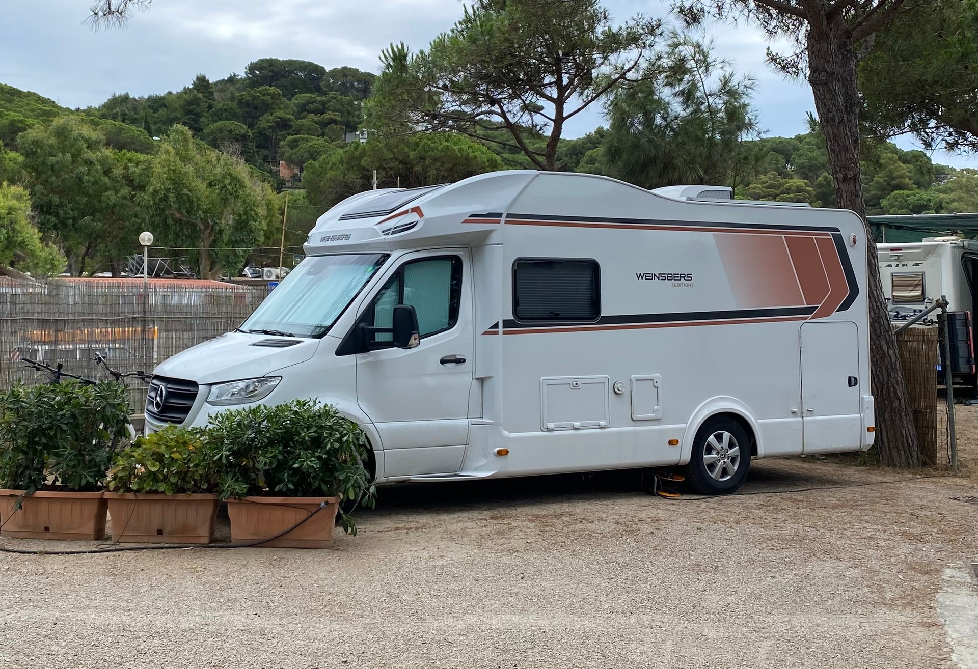WEINSBERG CaraCompact R53 Pepper edition su Mercedes Benz