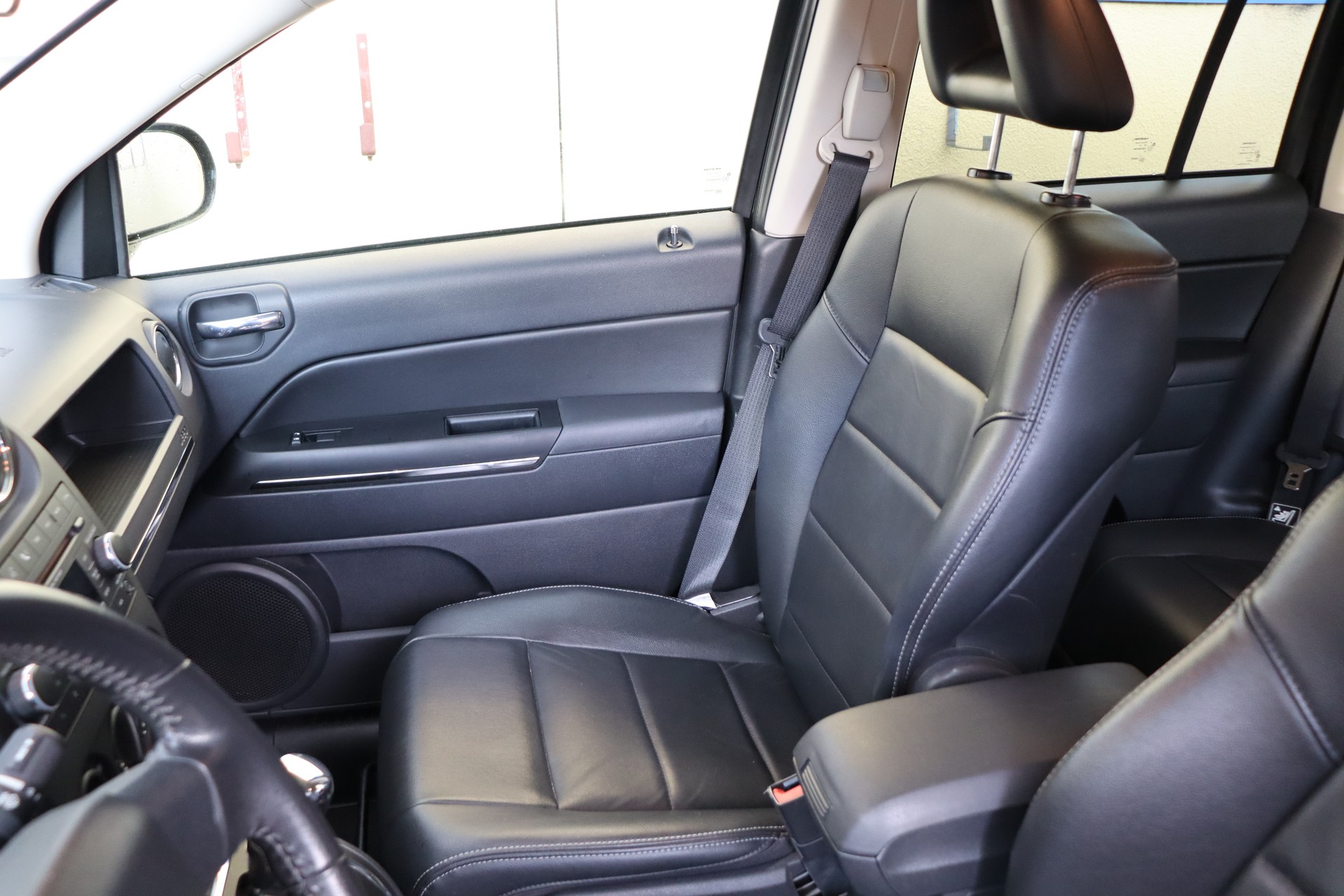 JEEP Compass 2.4 Limited CVT-image-11
