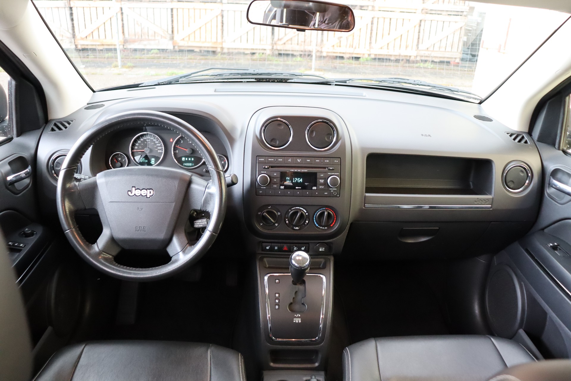 JEEP Compass 2.4 Limited CVT-image-8