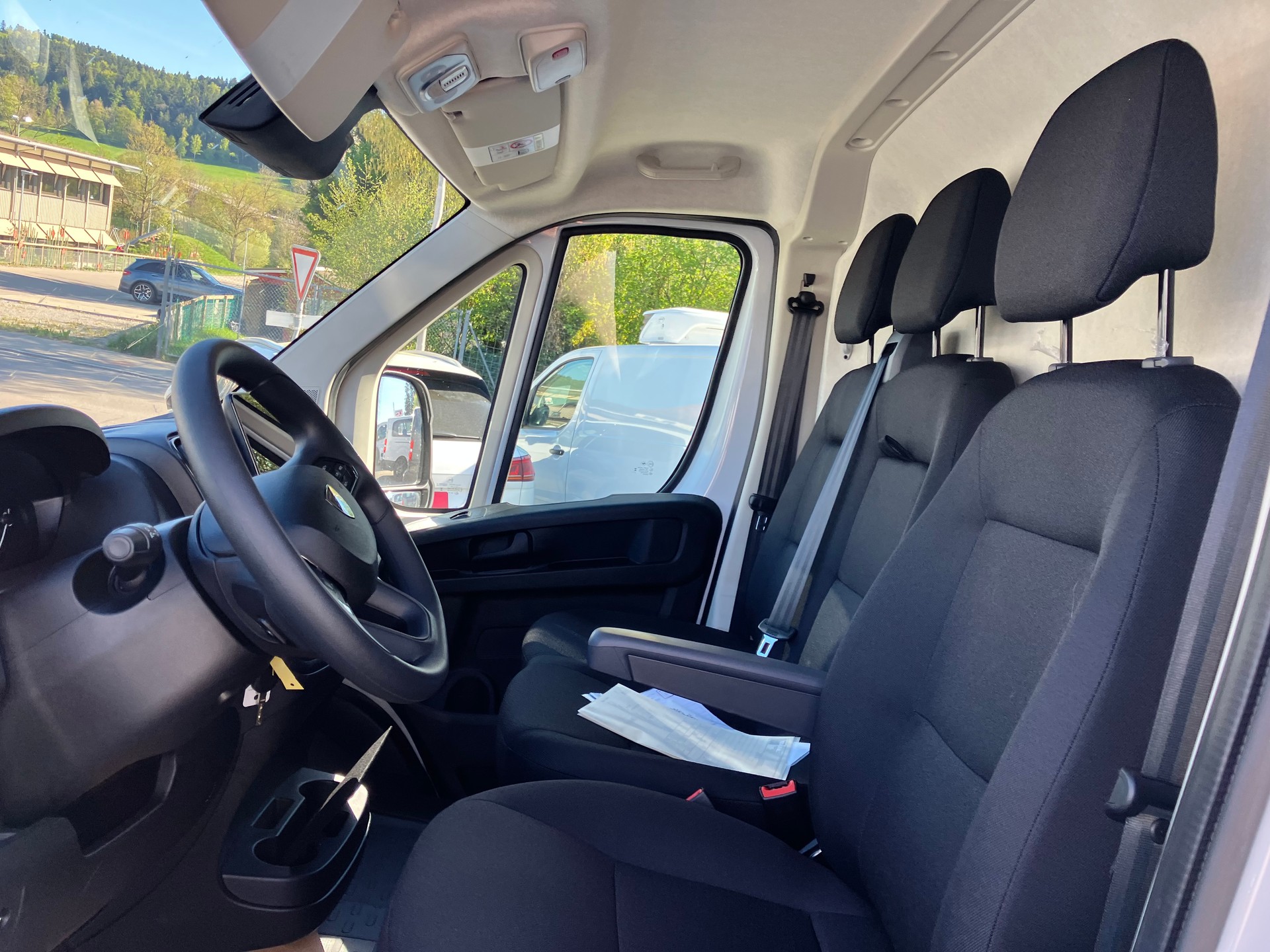 PEUGEOT Boxer 2.2 HDI 435 L4H3-image-10