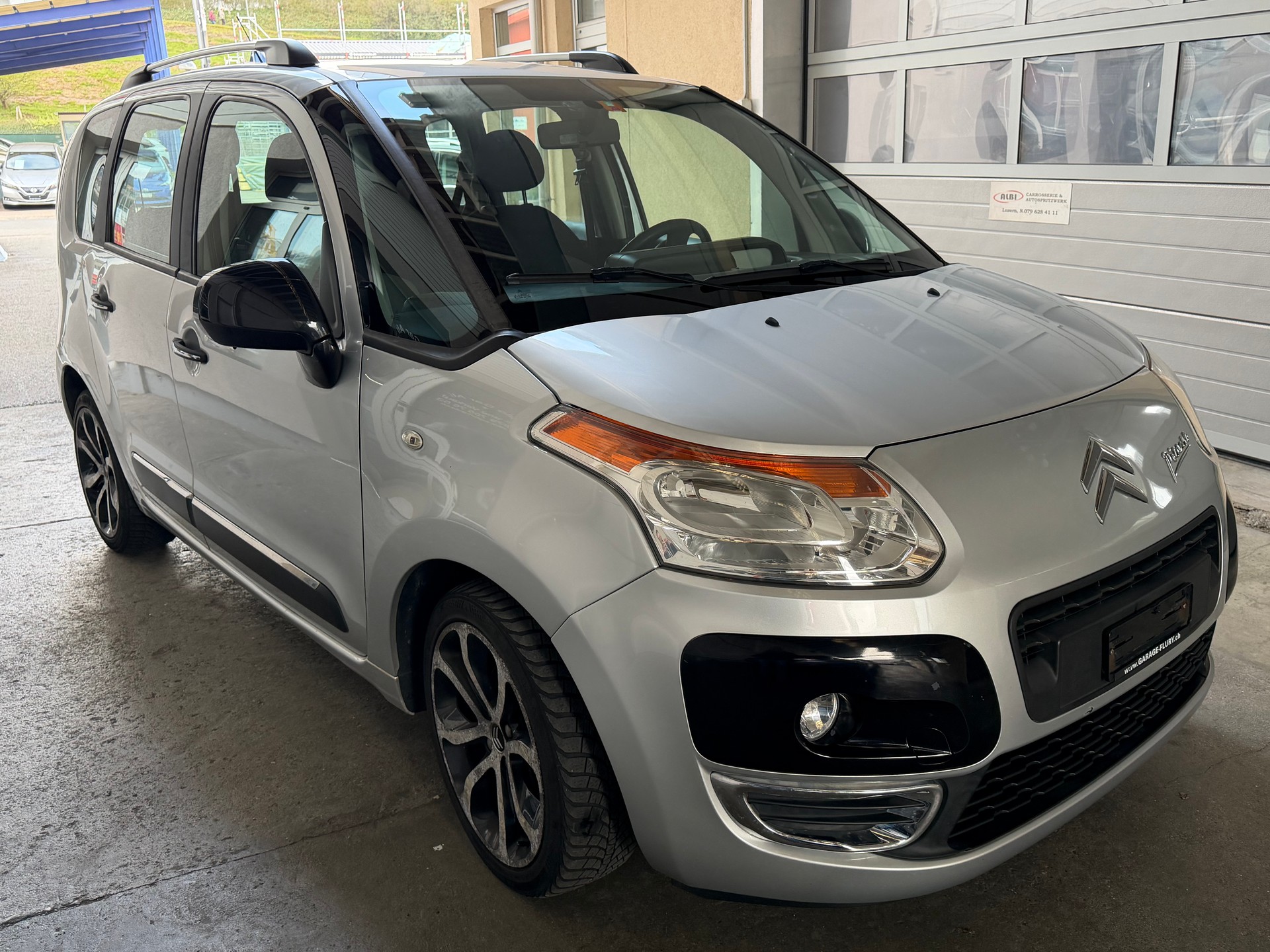 CITROEN C3 Picasso 1.6i 16V Séduction-image-2