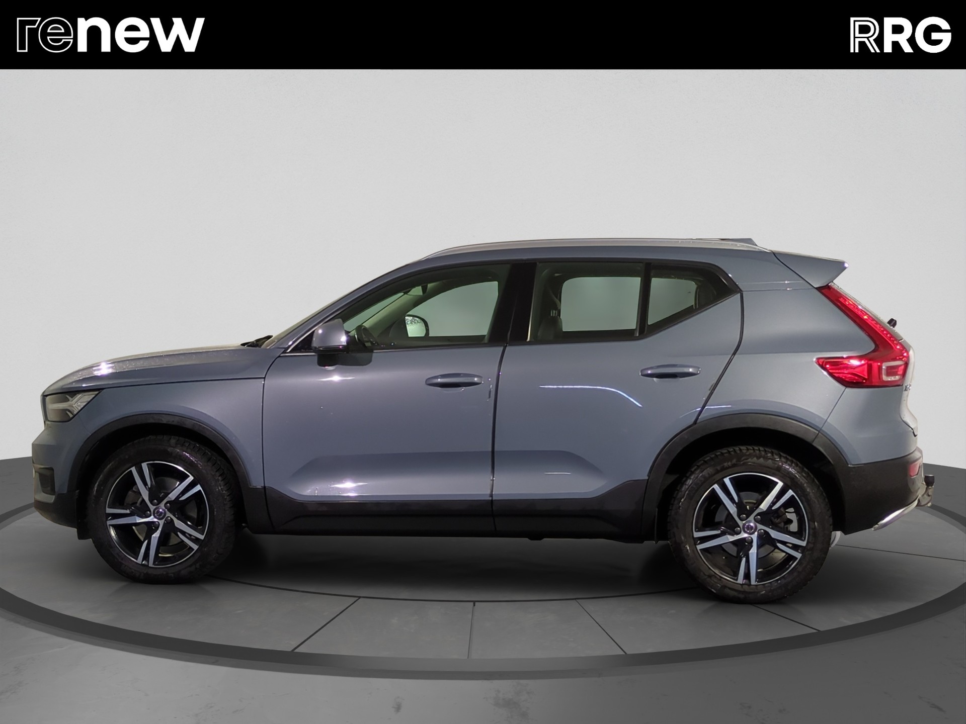 VOLVO XC40 T4 Momentum Geartronic-image-5