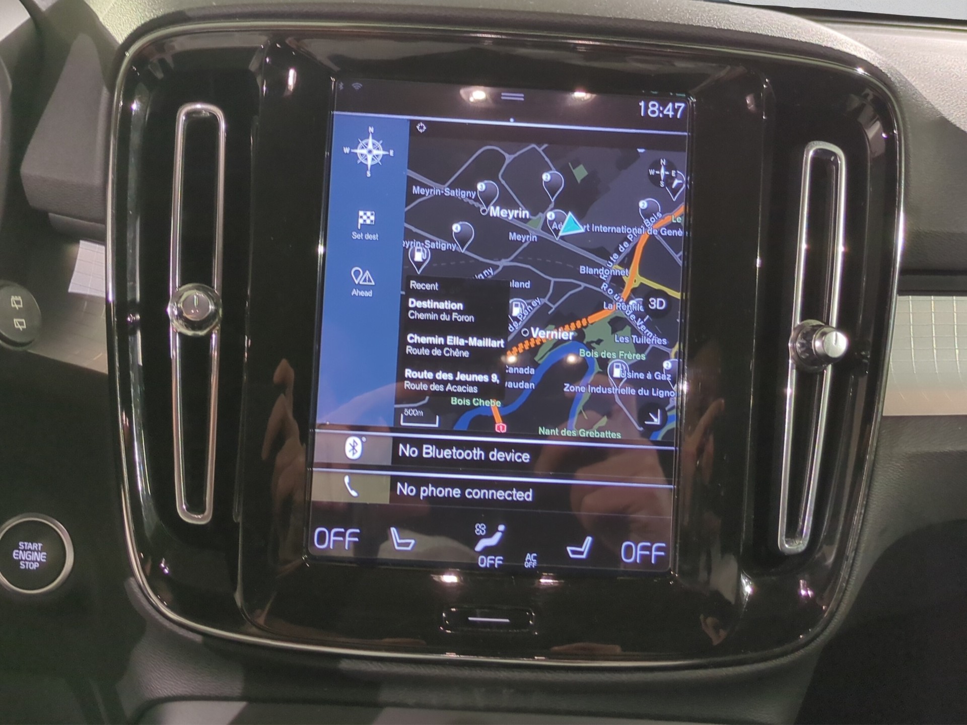 VOLVO XC40 T4 Momentum Geartronic-image-12