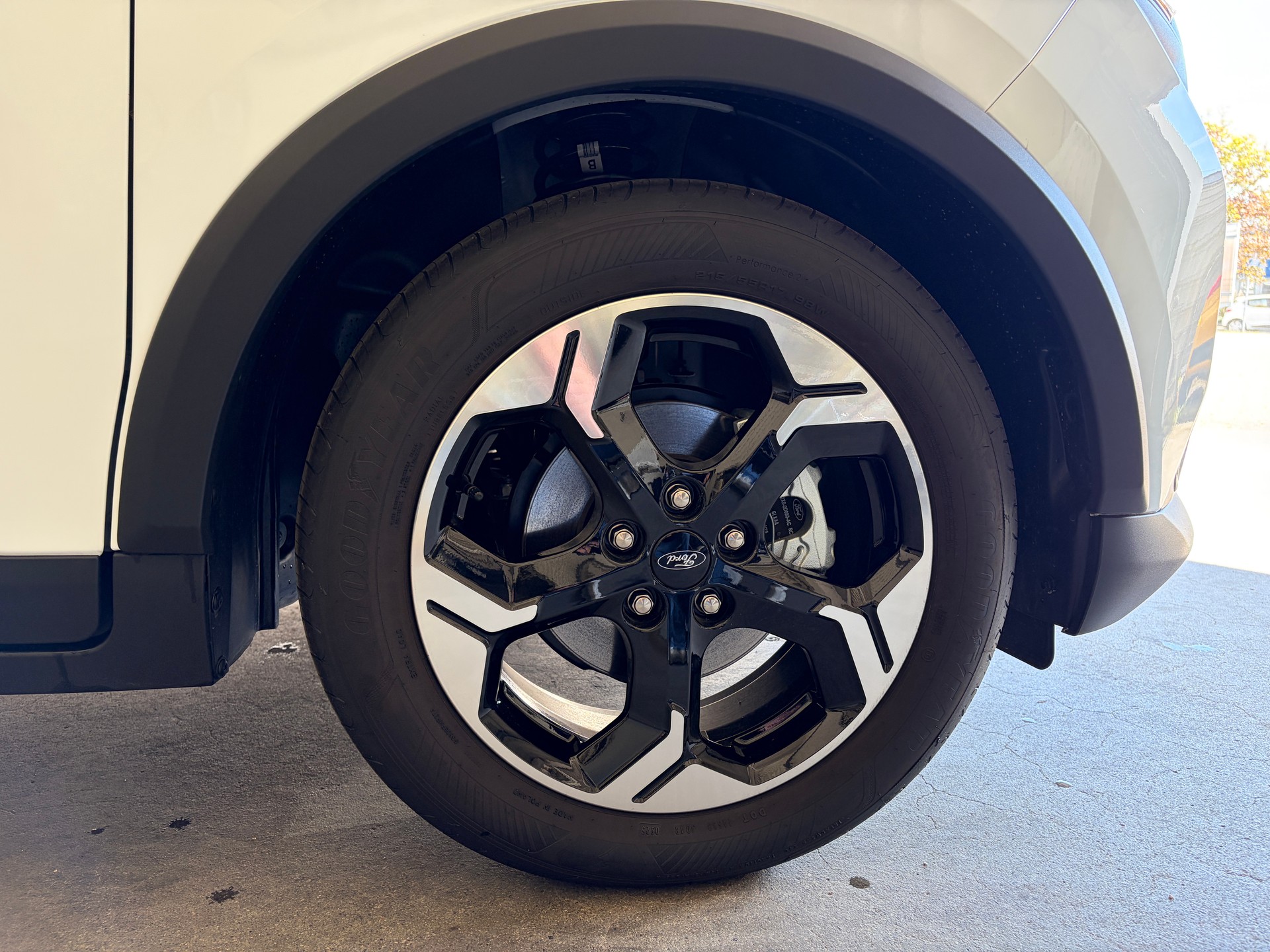 FORD Tourneo Courier 1.0 EcoBoost Active Automat-showroom-element-1