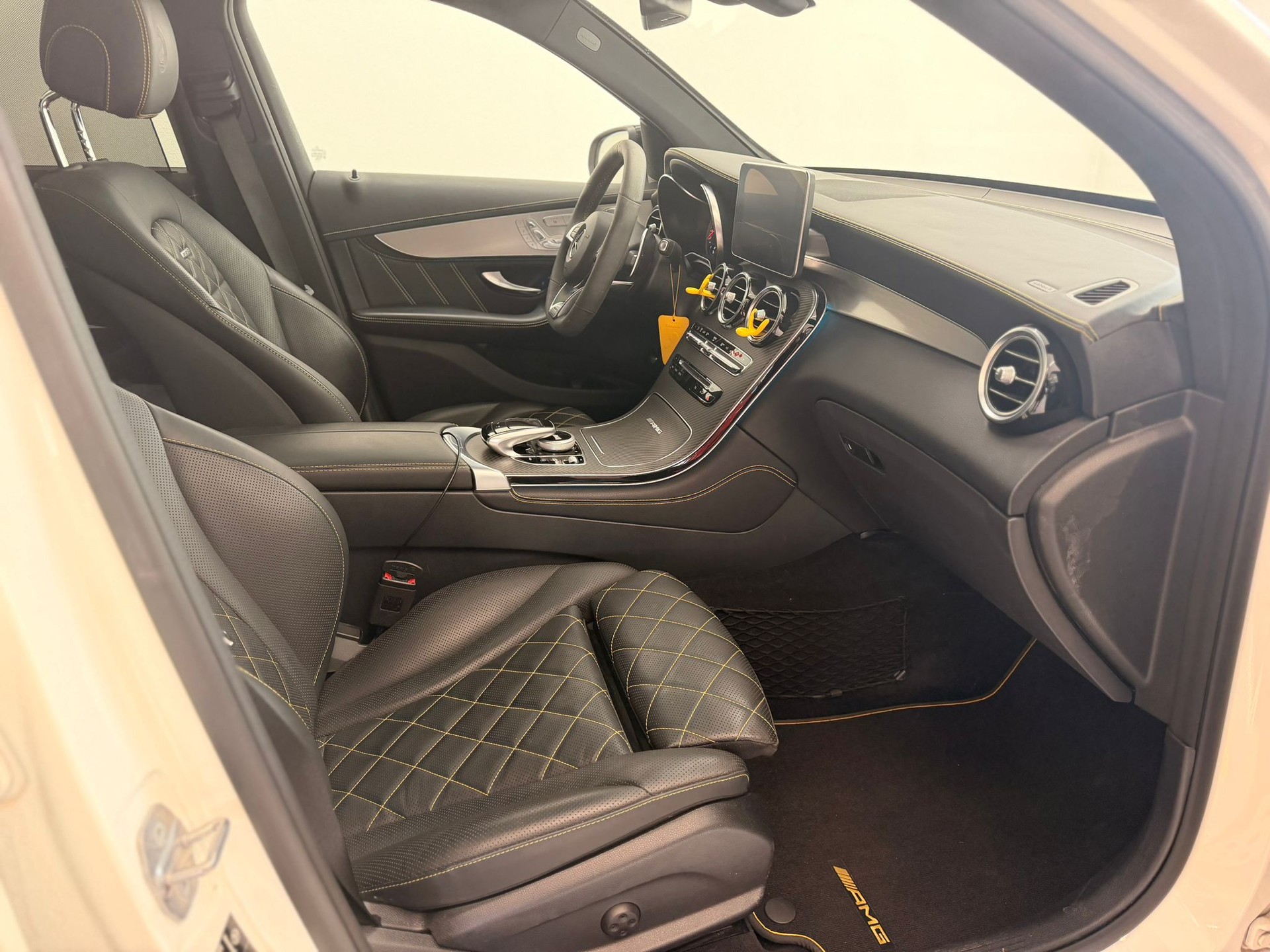 MERCEDES-BENZ GLC 63 S AMG Edition 1 4Matic+ 9G-Tronic-image-8