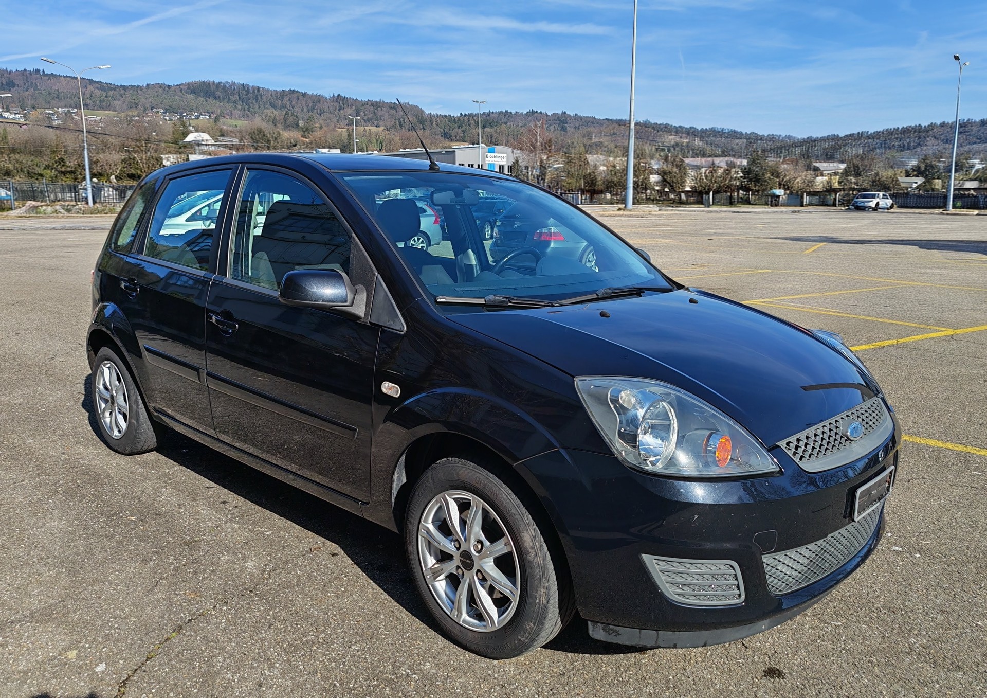 FORD Fiesta 1.4 16V Ambiente-image-7