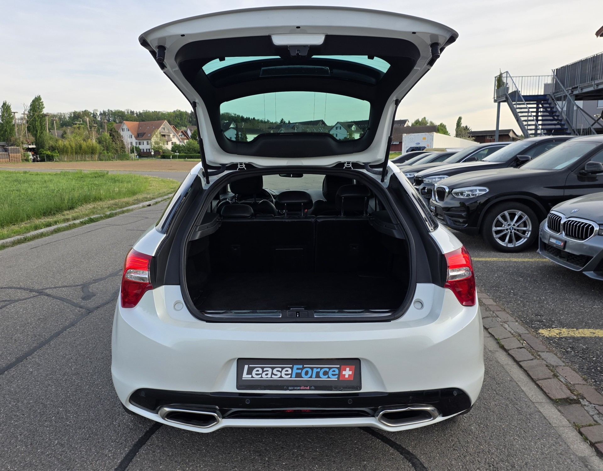 DS AUTOMOBILES DS5 HYbrid4 200 Sport Chic EGS6-image-6