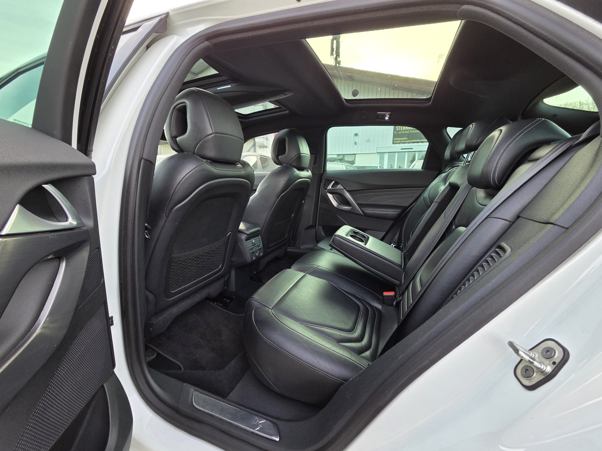 DS AUTOMOBILES DS5 HYbrid4 200 Sport Chic EGS6-image-11