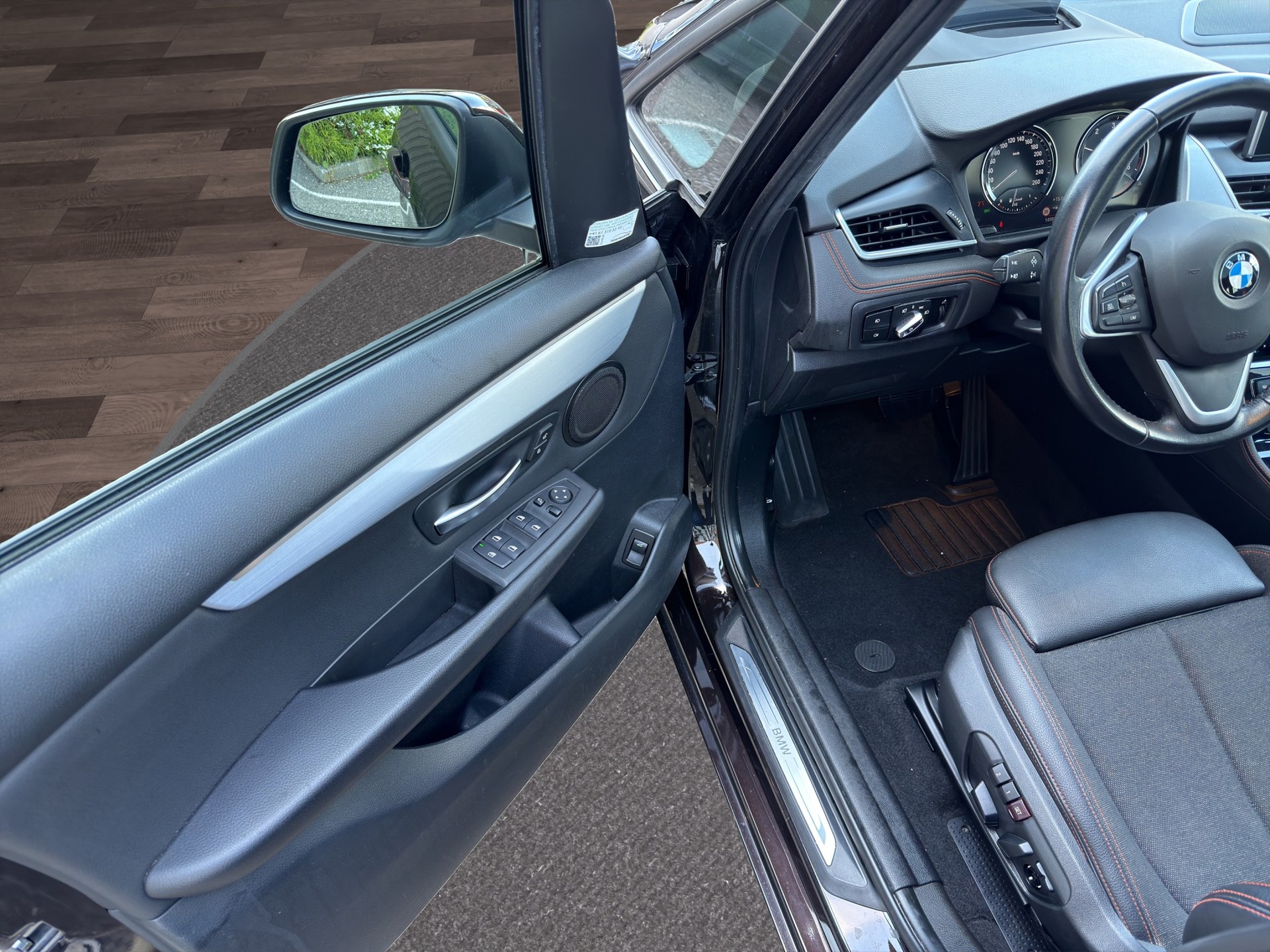 BMW 216d Gran Tourer DKG Luxury Line-image-19