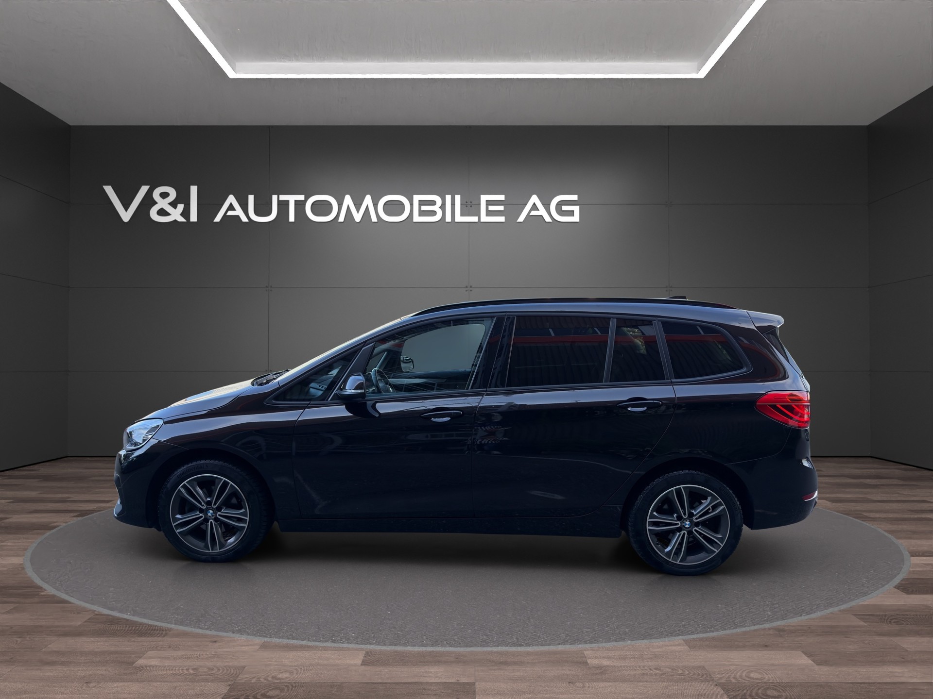 BMW 216d Gran Tourer DKG Luxury Line-image-6