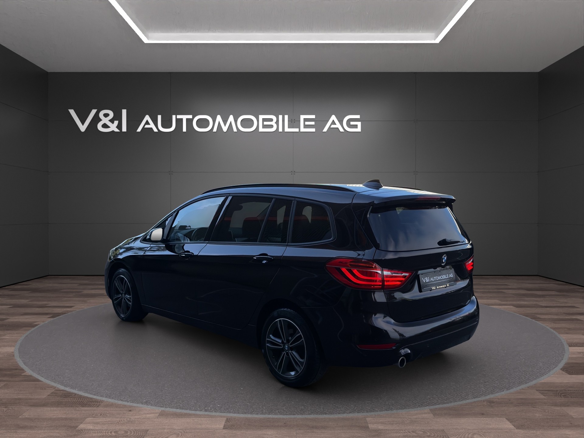 BMW 216d Gran Tourer DKG Luxury Line-showroom-element-3