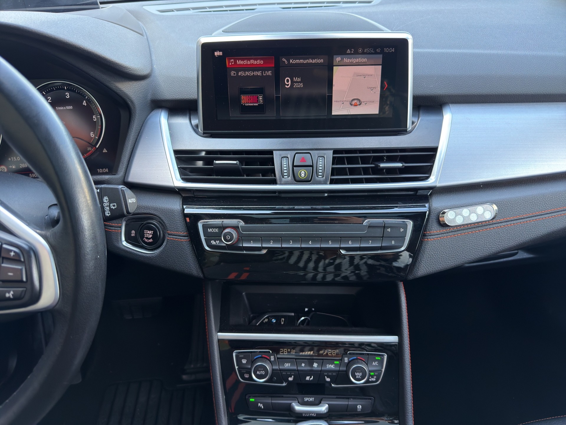 BMW 216d Gran Tourer DKG Luxury Line-image-11