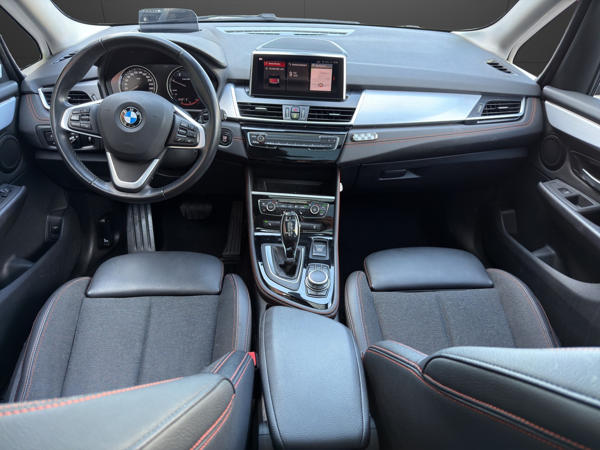 BMW 216d Gran Tourer DKG Luxury Line-image-10